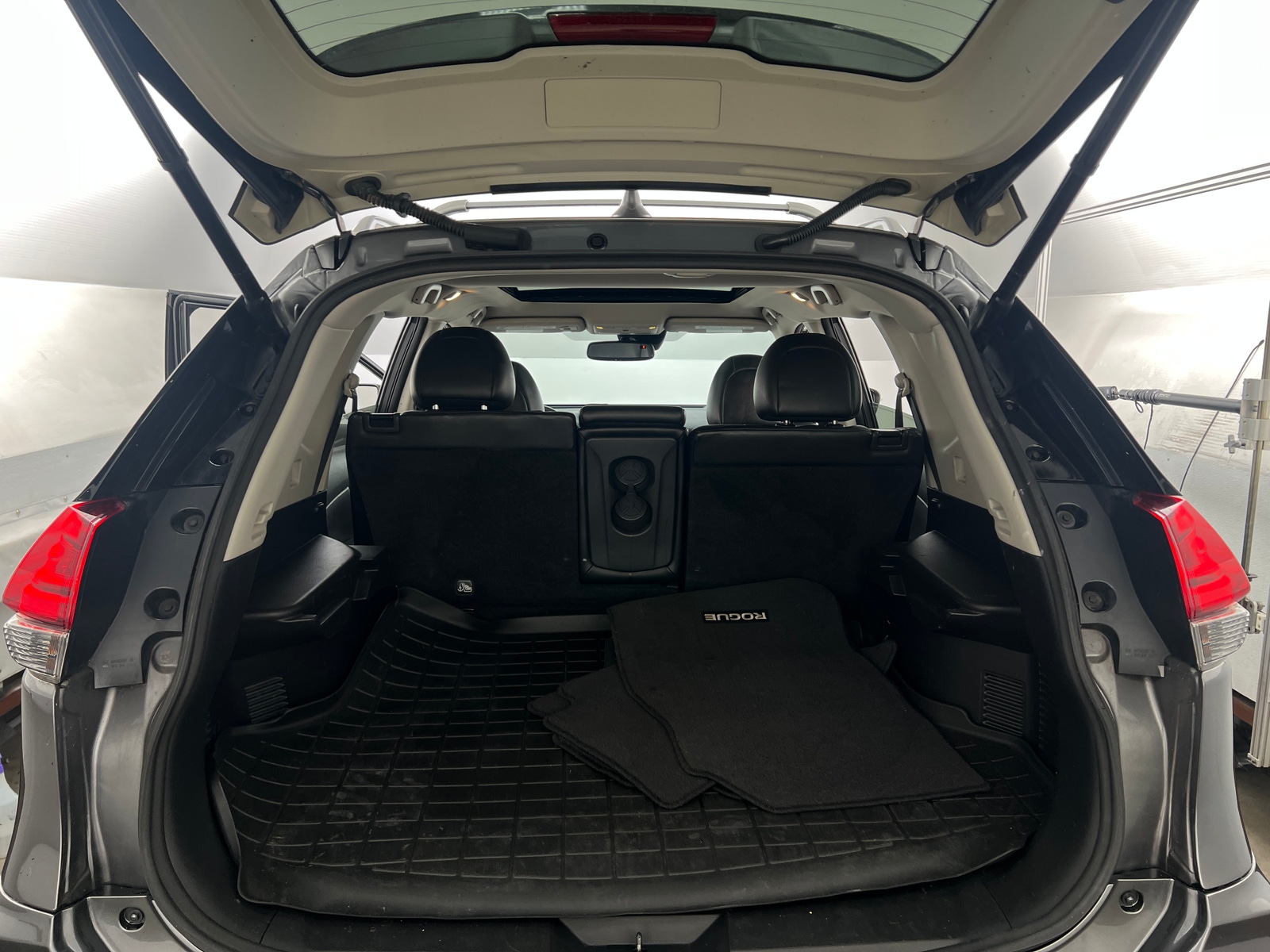 Thumbnail: 2017 Nissan Rogue - 6