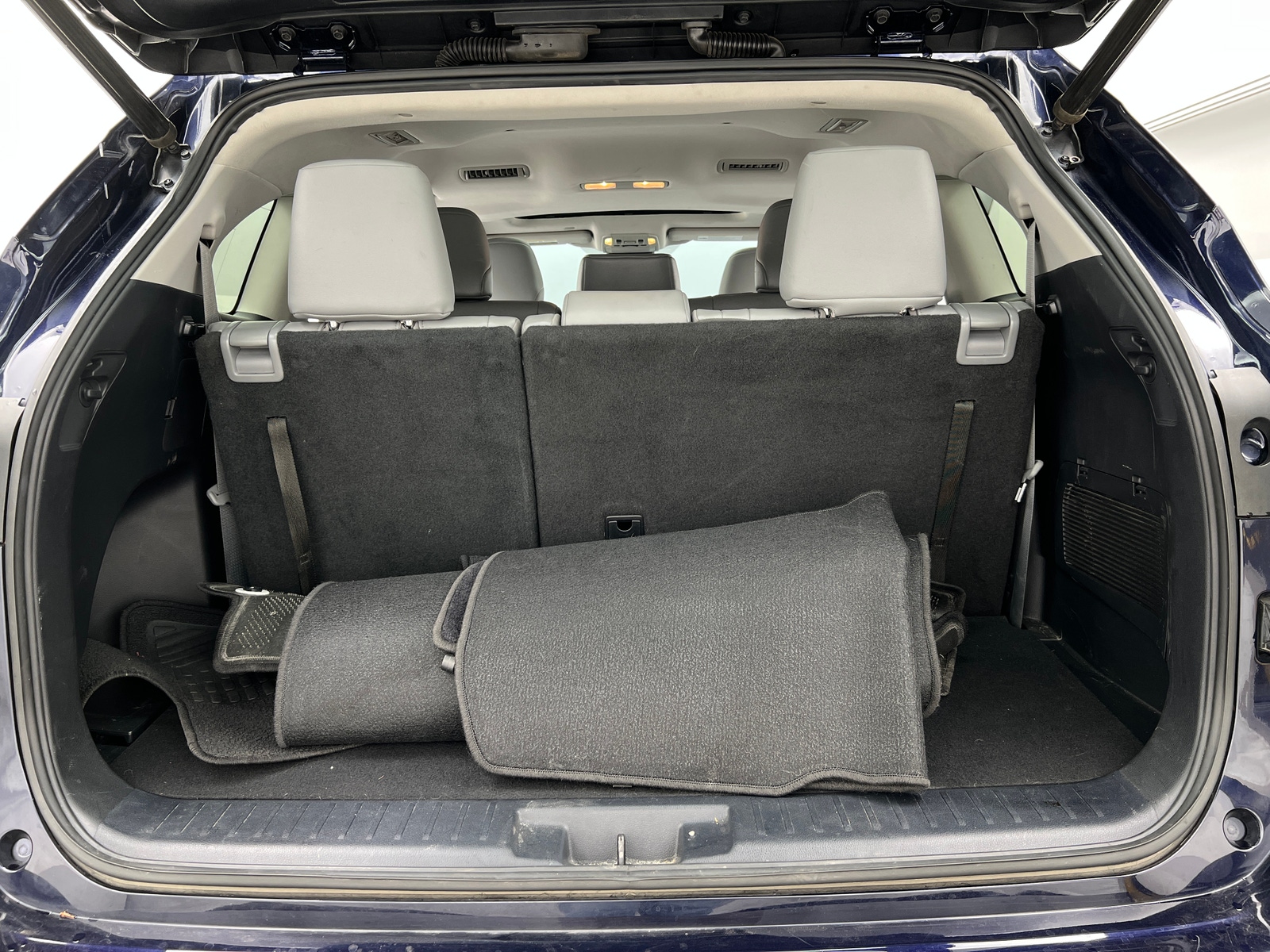 Thumbnail: 2021 Toyota Highlander - 6