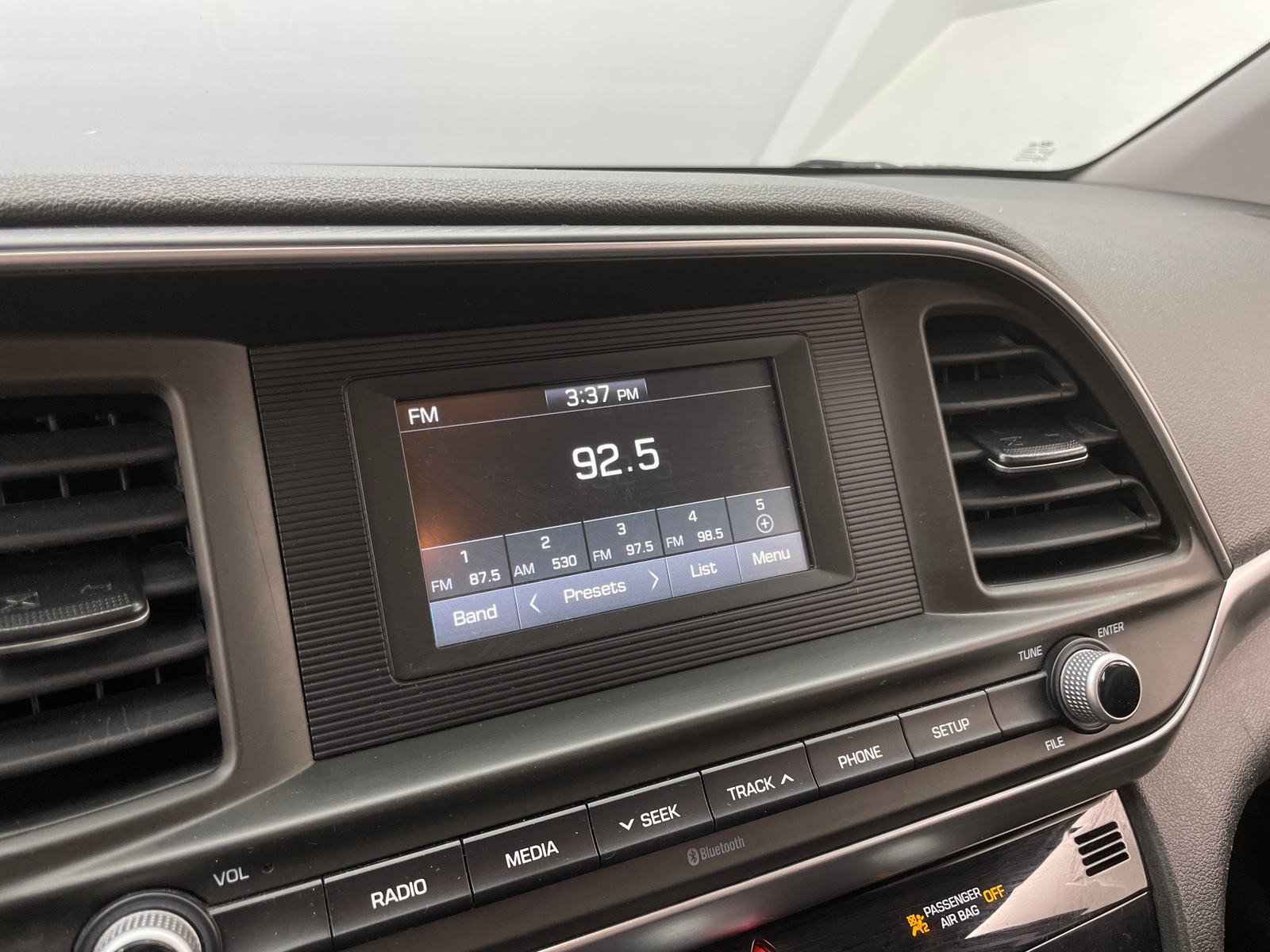 Thumbnail: 2020 Hyundai Elantra - 4