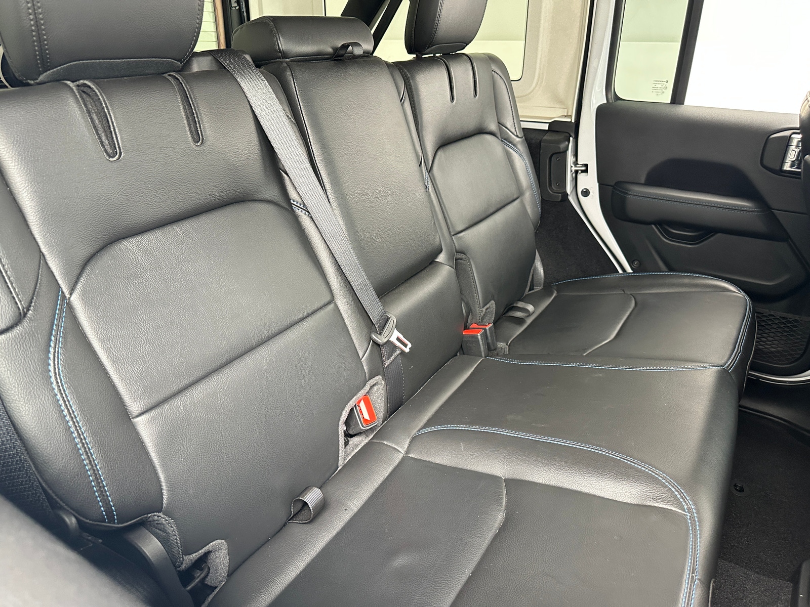 Thumbnail: 2021 Jeep Wrangler - 5
