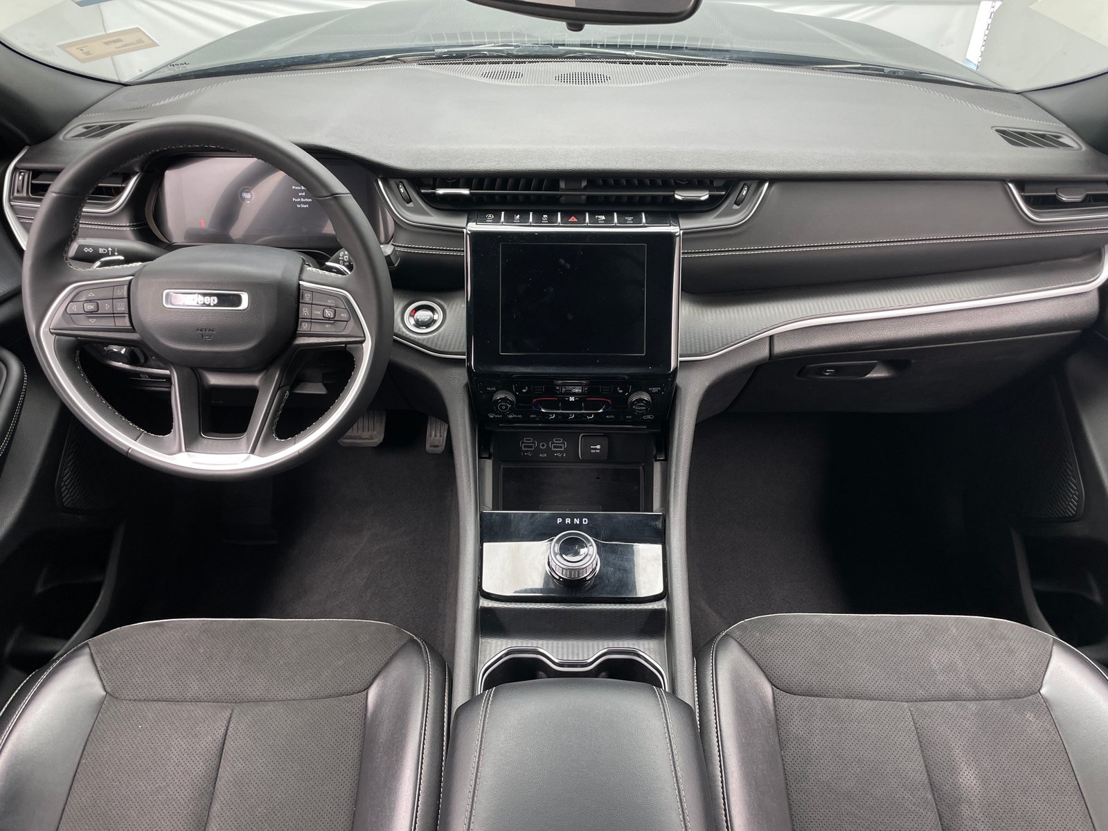 Thumbnail: 2024 Jeep Grand Cherokee - 3
