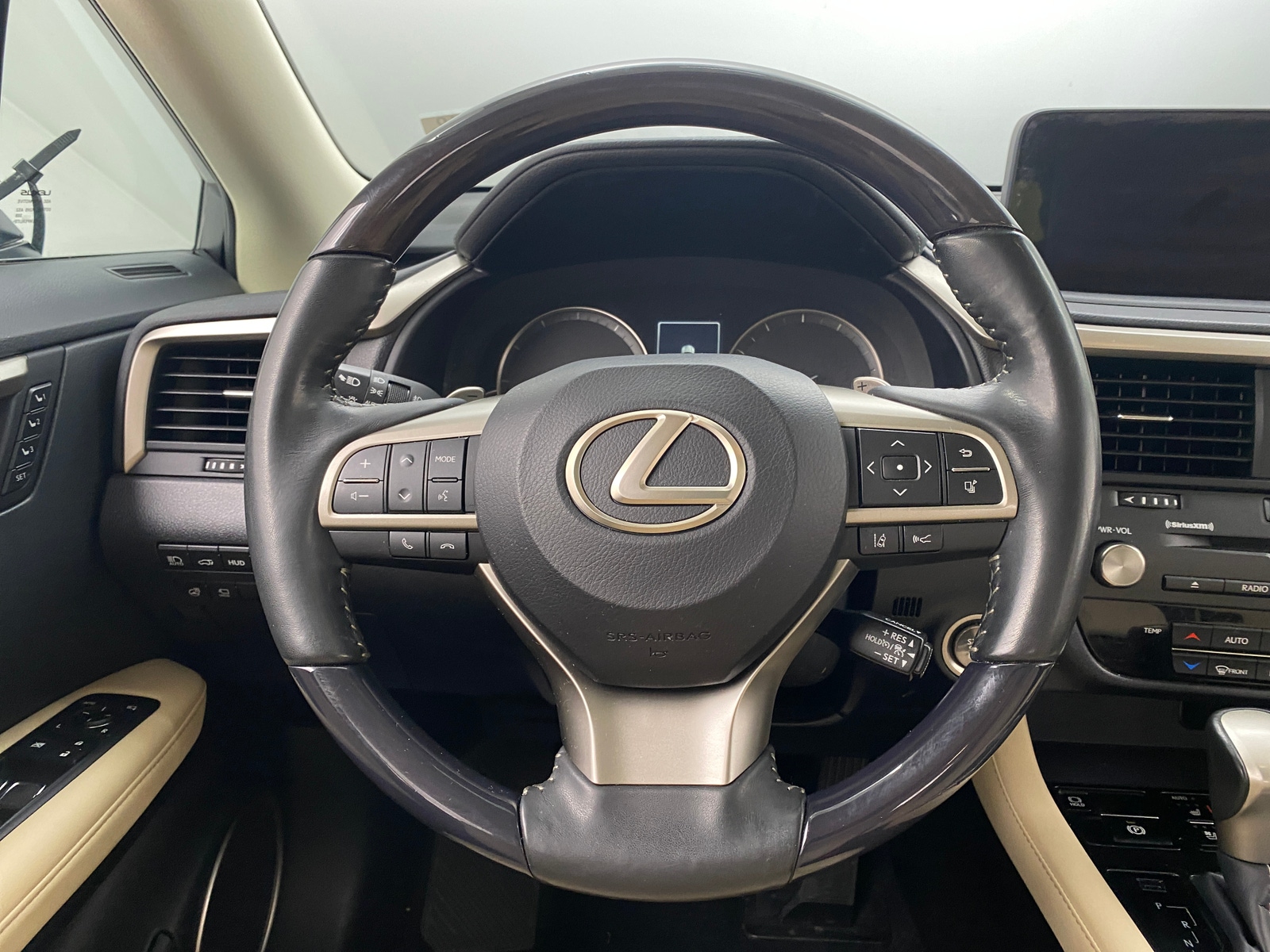 Thumbnail: 2022 Lexus RX - 4