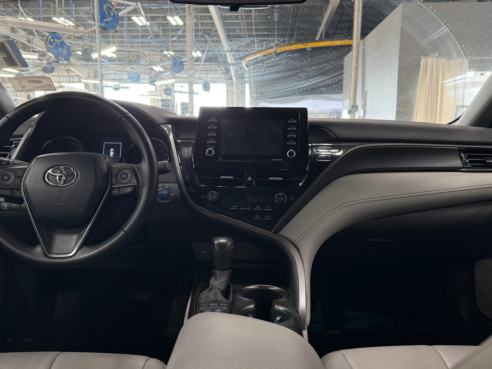 Thumbnail: 2022 Toyota Camry - 3