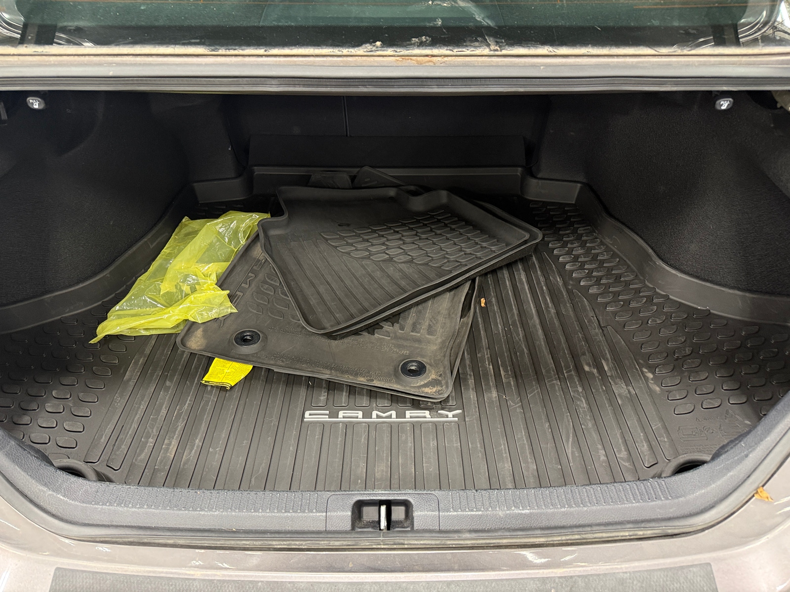 Thumbnail: 2022 Toyota Camry - 7