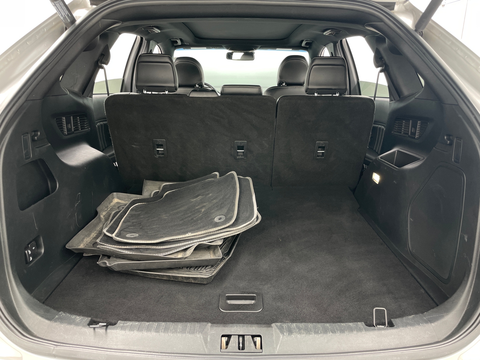 Thumbnail: 2019 Ford Edge - 6