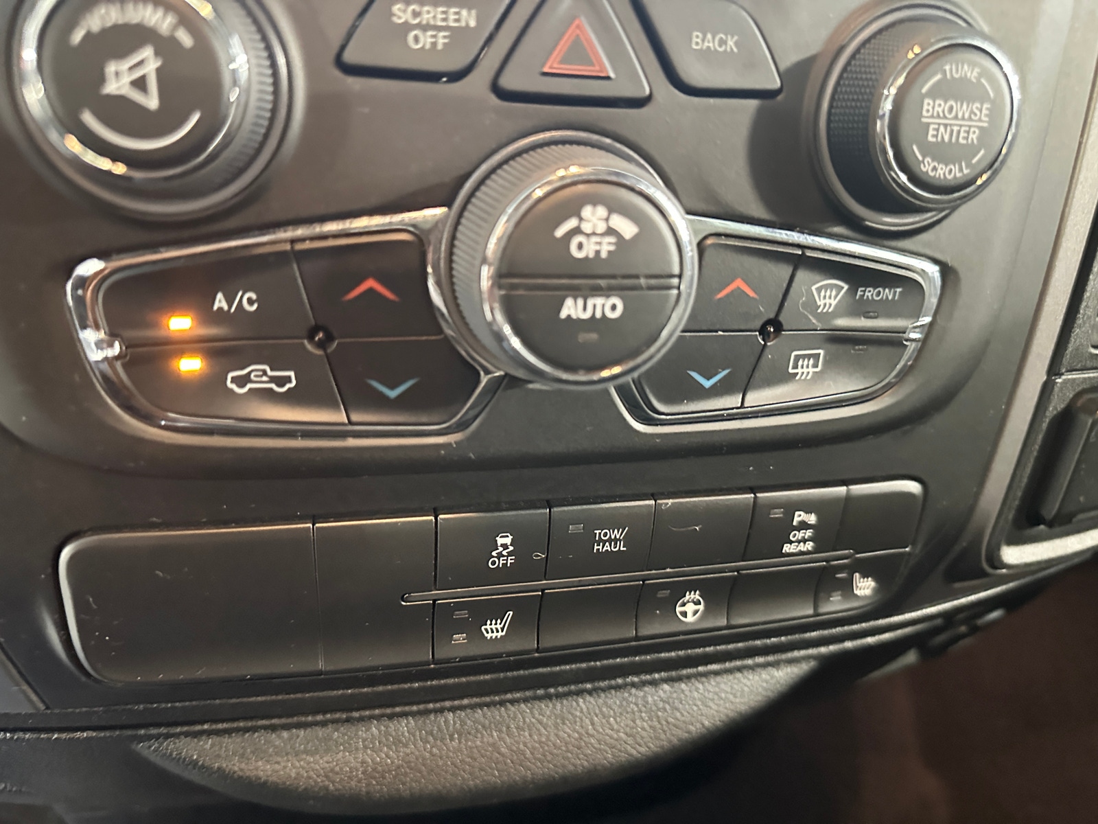 Thumbnail: 2022 RAM 1500 Classic - 4