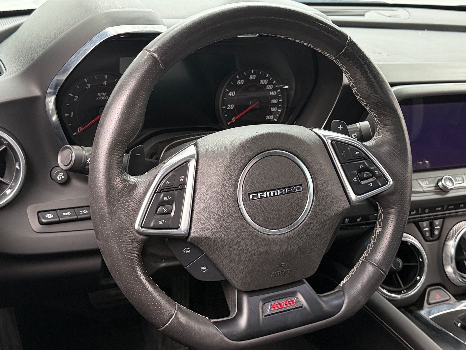 Thumbnail: 2019 Chevrolet Camaro - 3