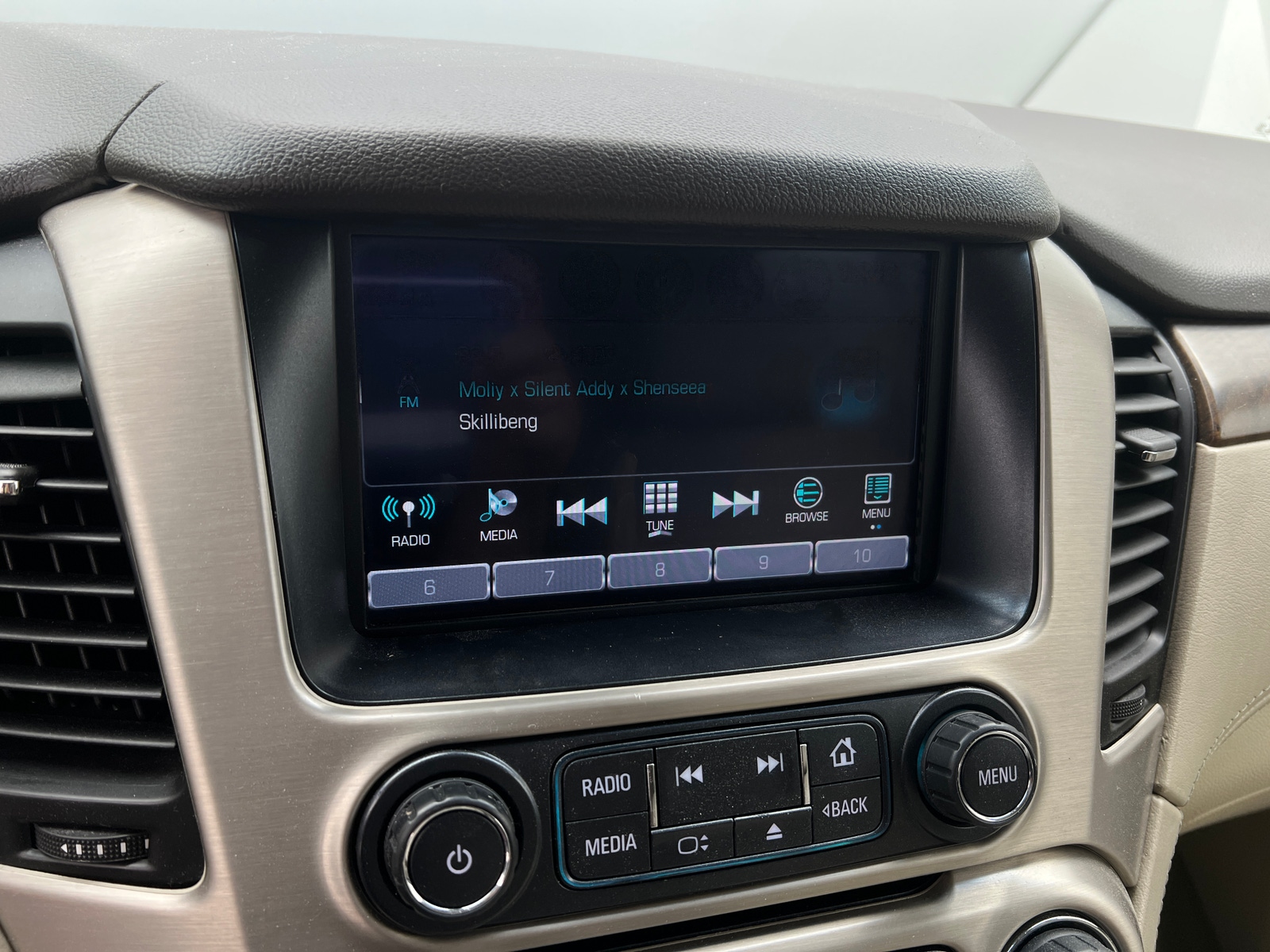 Thumbnail: 2019 GMC Yukon - 3