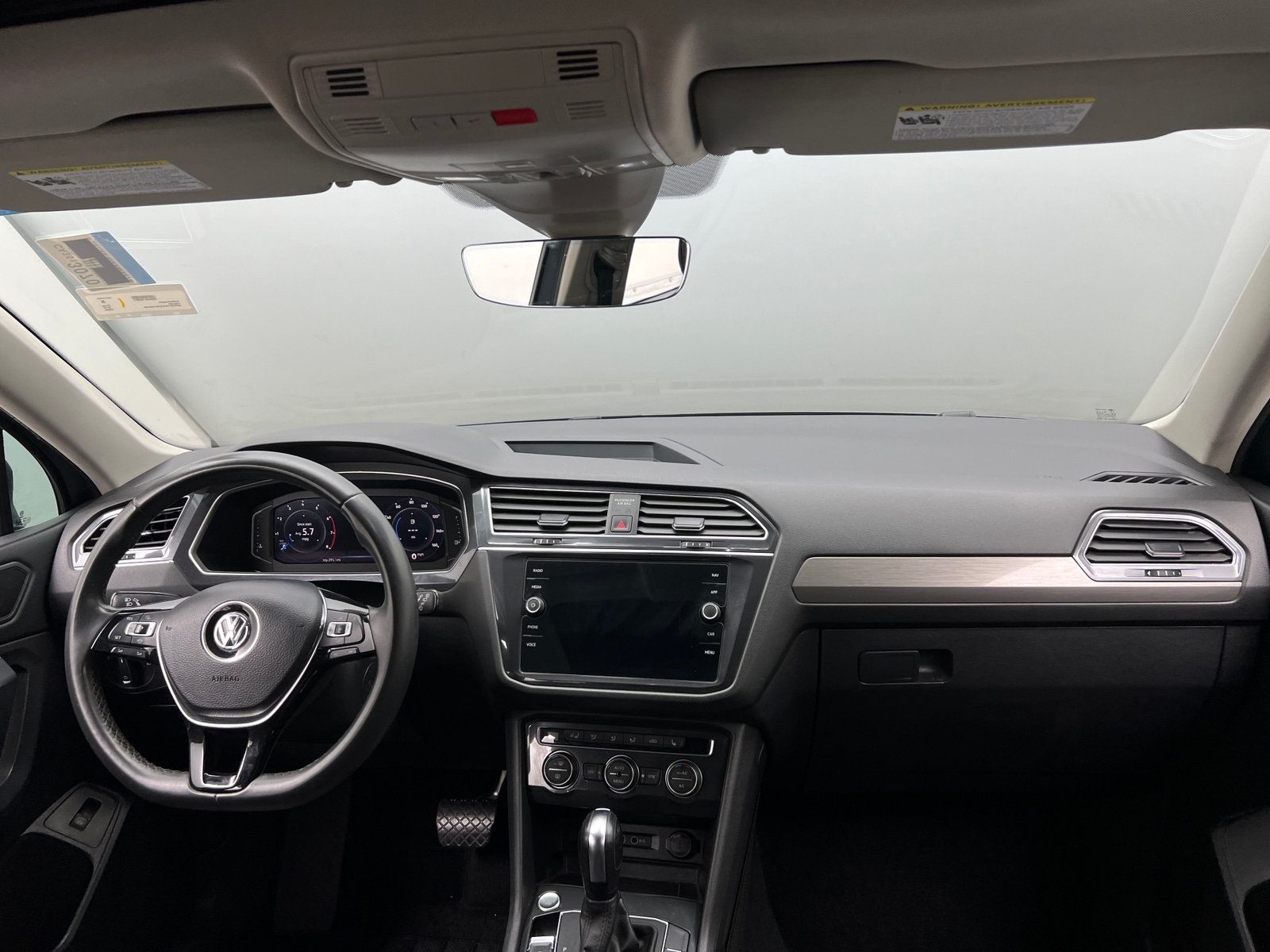 Thumbnail: 2020 Volkswagen Tiguan - 2