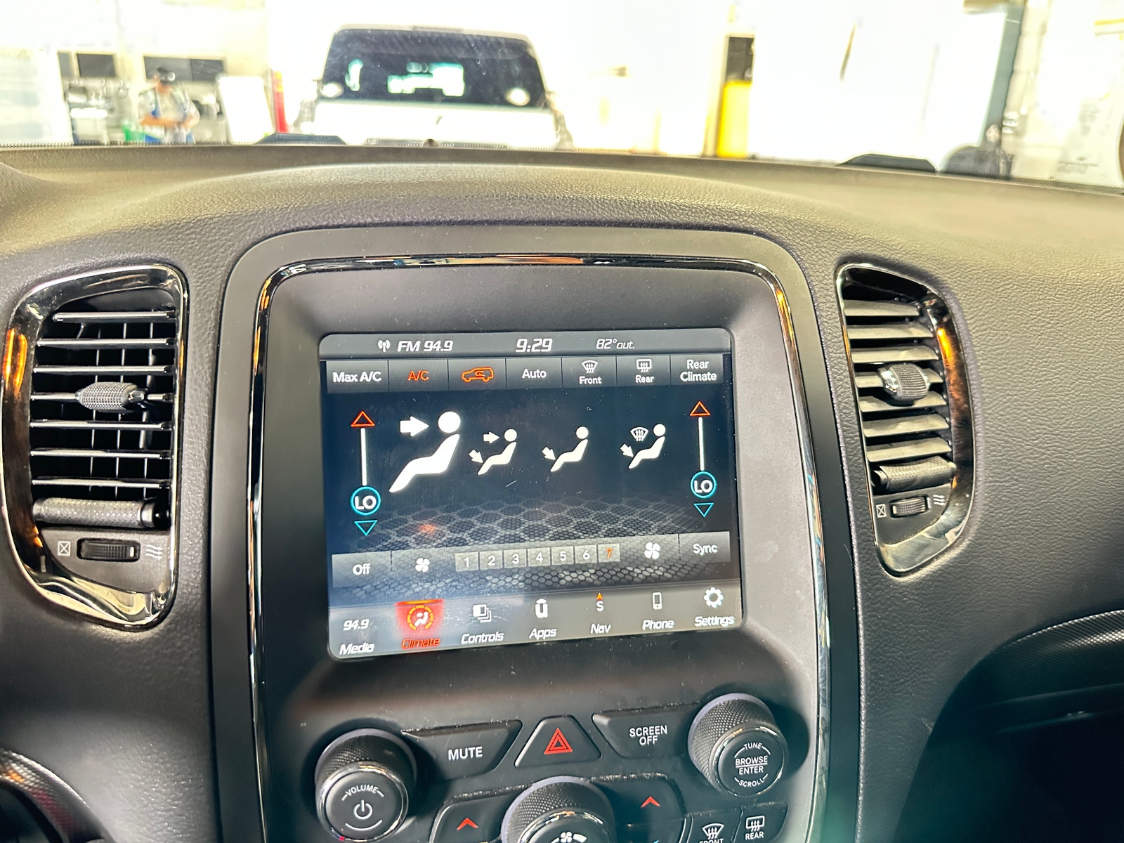 Thumbnail: 2020 Dodge Durango - 3