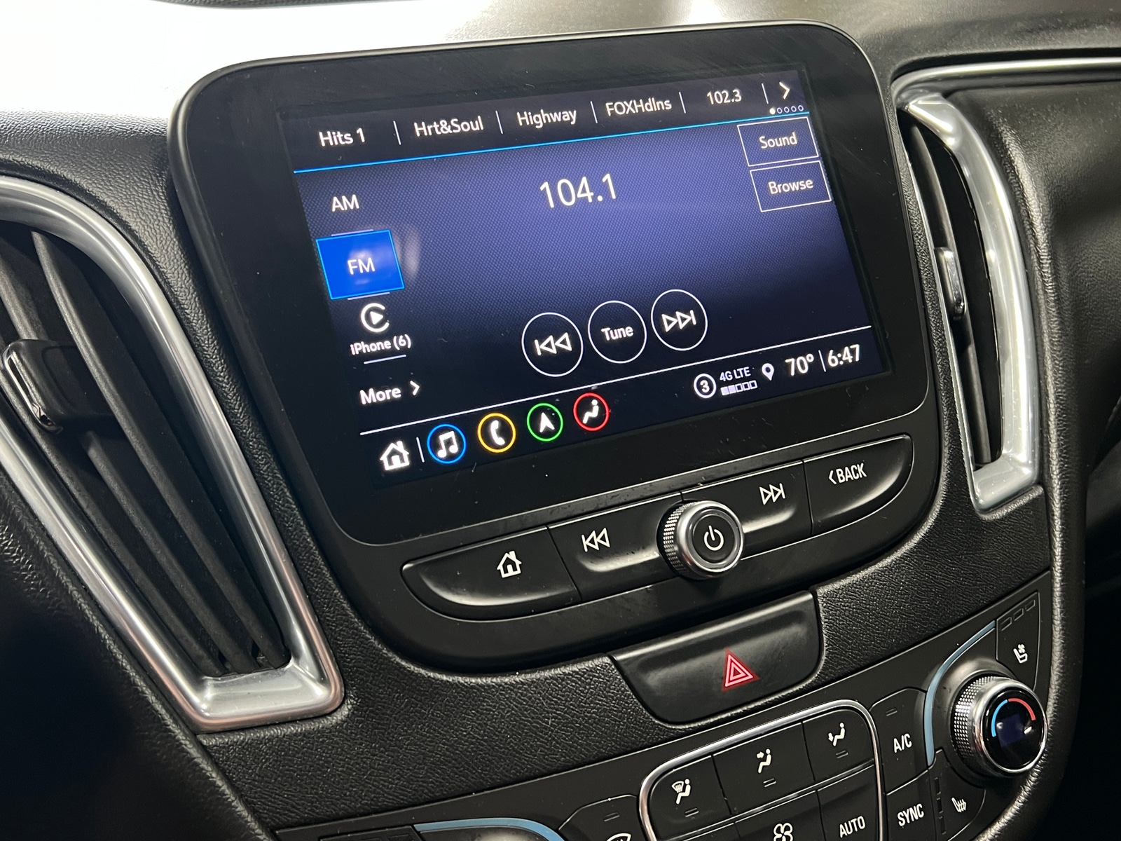 Thumbnail: 2021 Chevrolet Malibu - 3