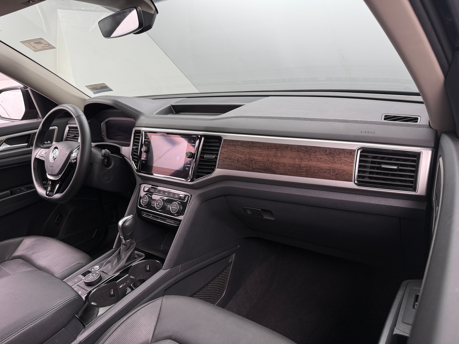 Thumbnail: 2019 Volkswagen Atlas - 2