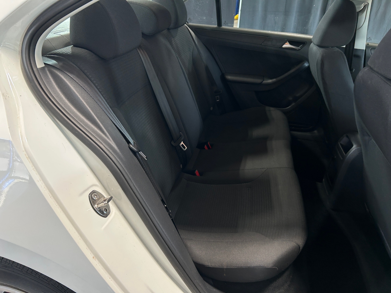Thumbnail: 2015 Volkswagen Jetta - 6