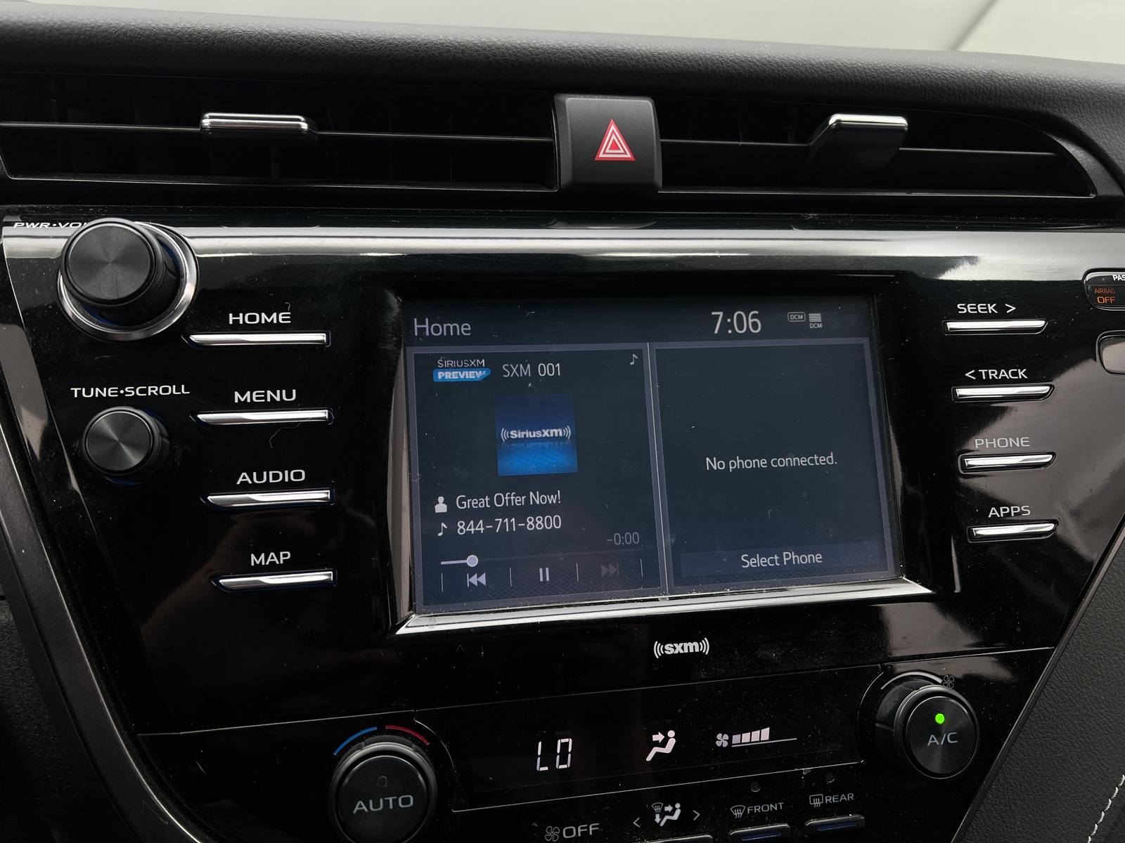 Thumbnail: 2020 Toyota Camry - 4