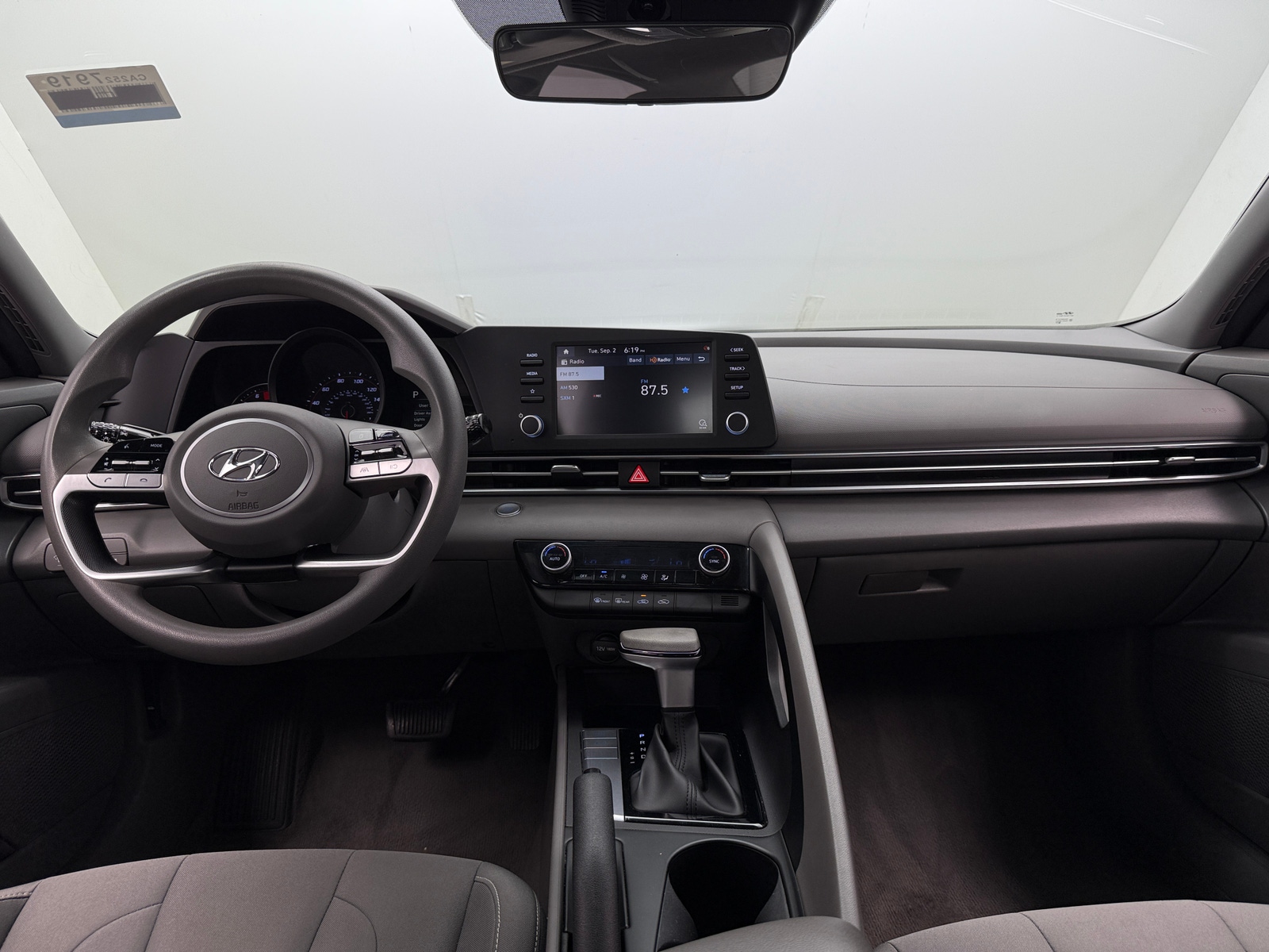 Thumbnail: 2021 Hyundai Elantra - 3