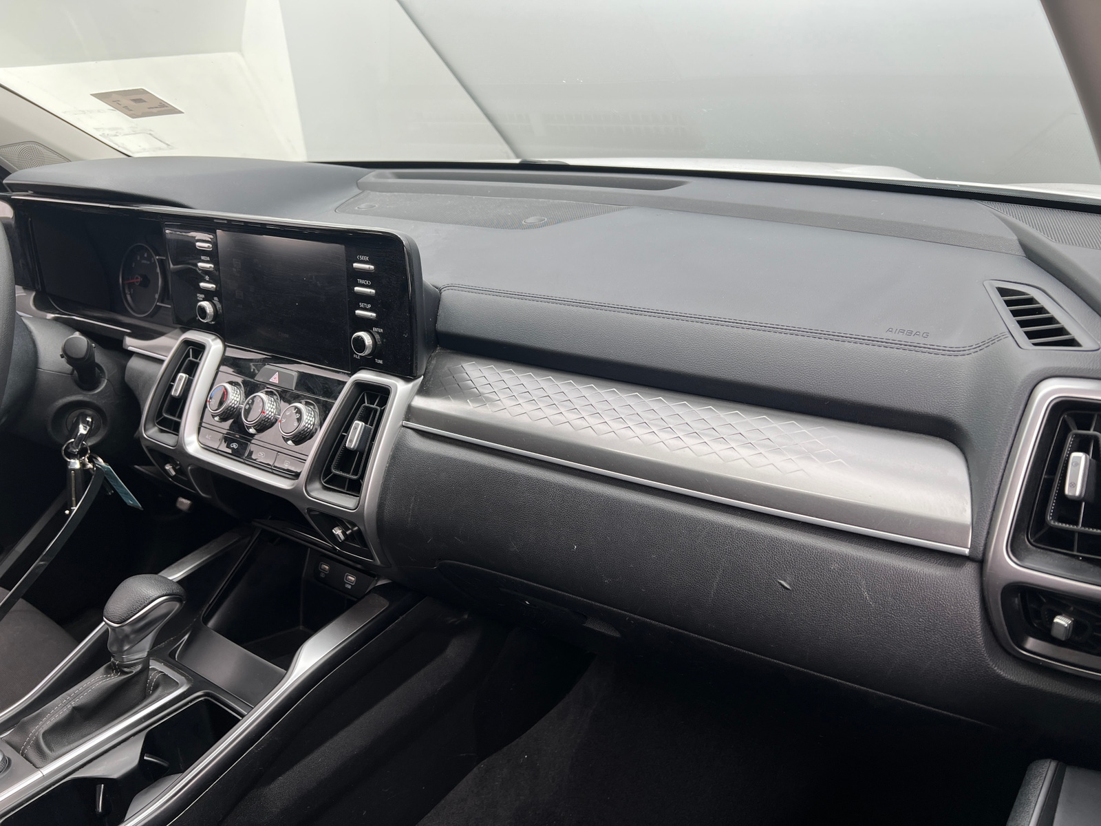 Thumbnail: 2022 Kia Sorento - 3