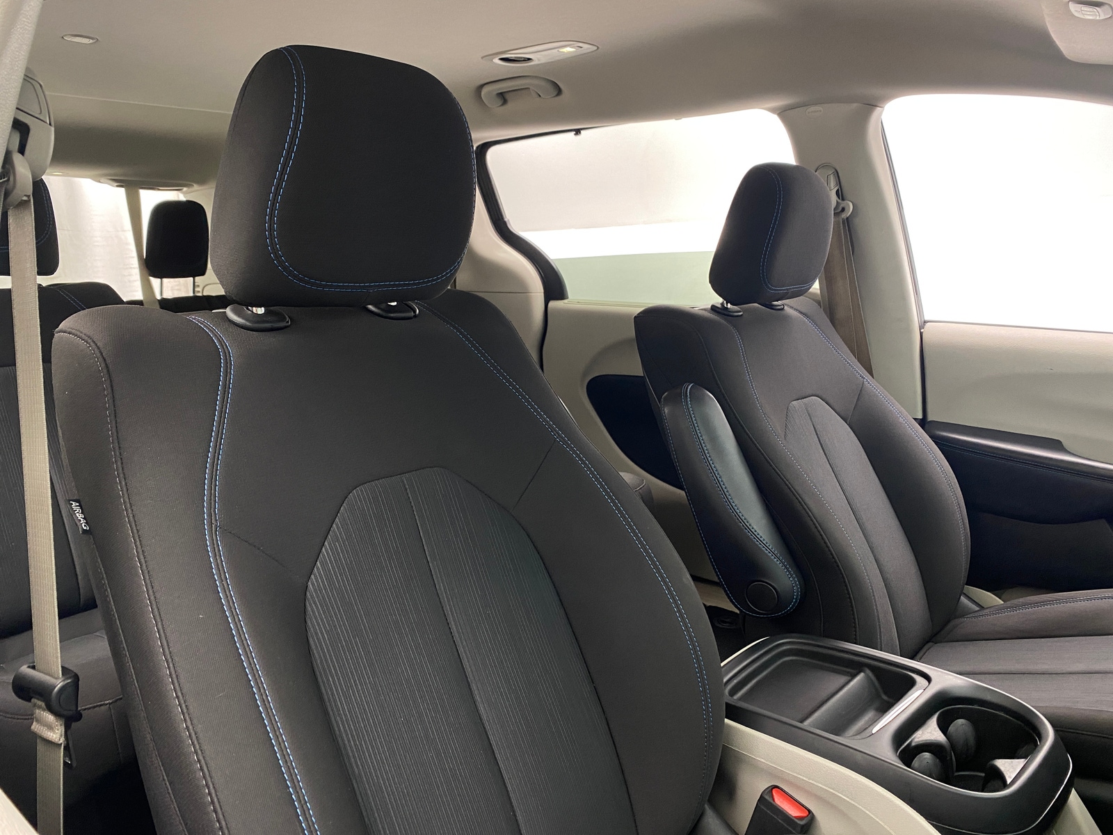 Thumbnail: 2021 Chrysler Pacifica - 2