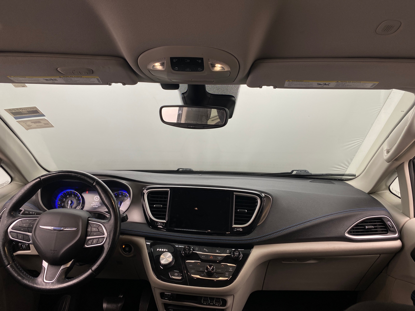 Thumbnail: 2021 Chrysler Pacifica - 3