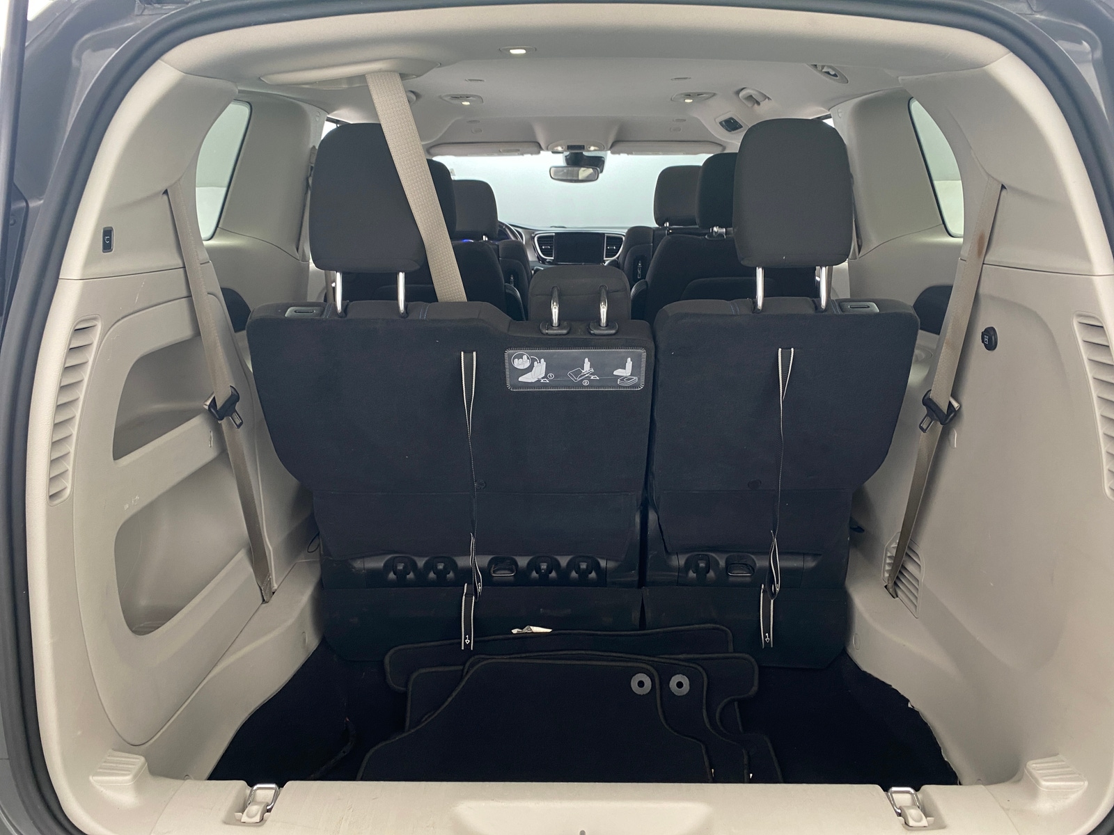 Thumbnail: 2021 Chrysler Pacifica - 7