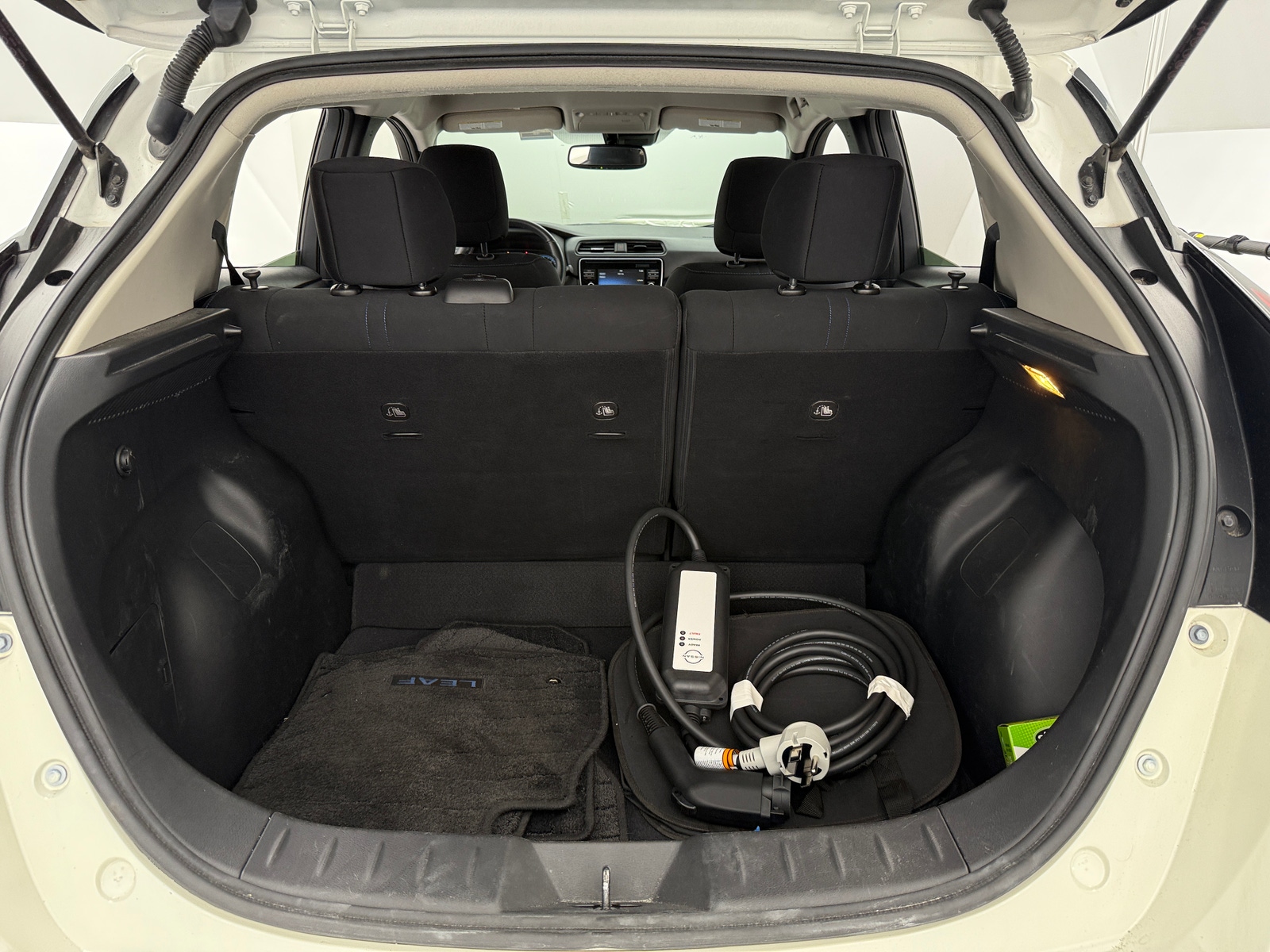 Thumbnail: 2019 Nissan Leaf - 7