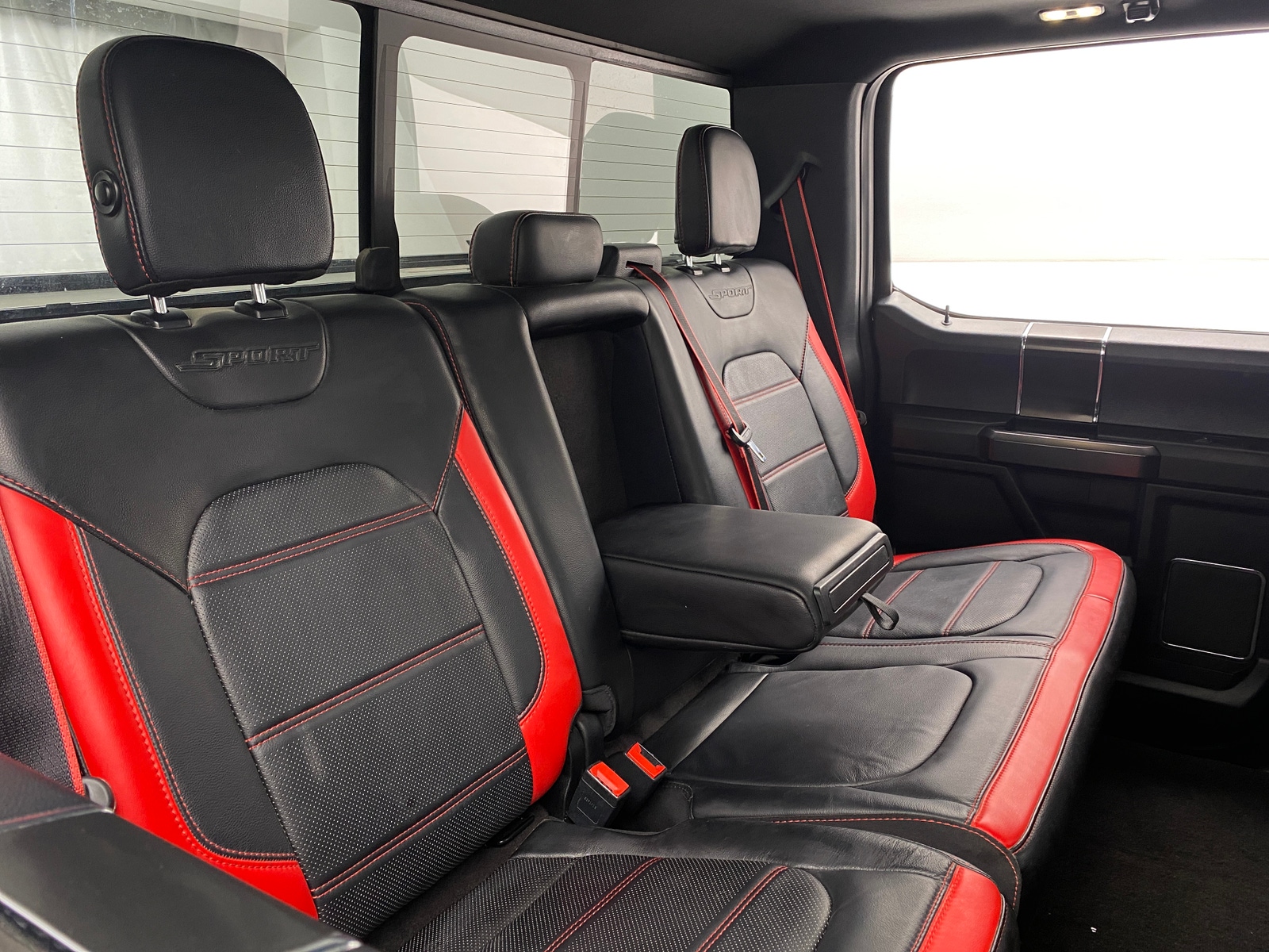 Thumbnail: 2019 Ford Econoline - 5