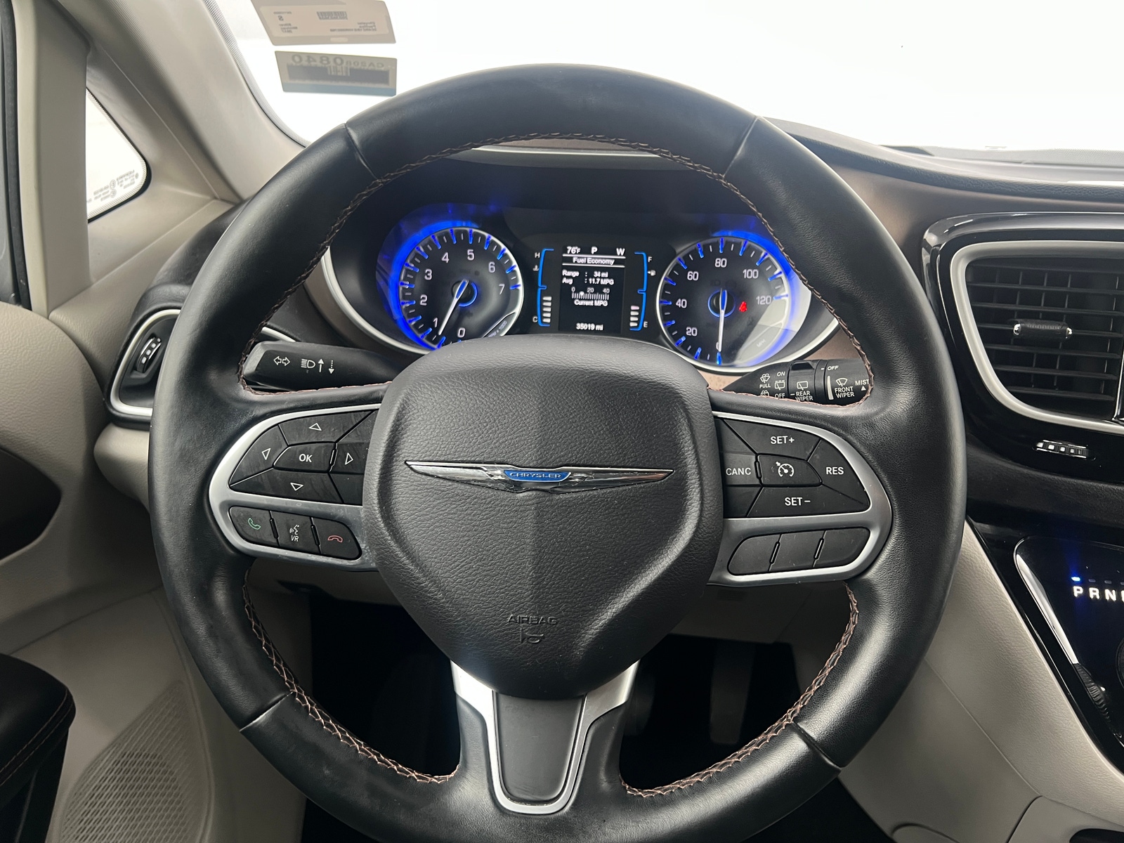 Thumbnail: 2017 Chrysler Pacifica - 4