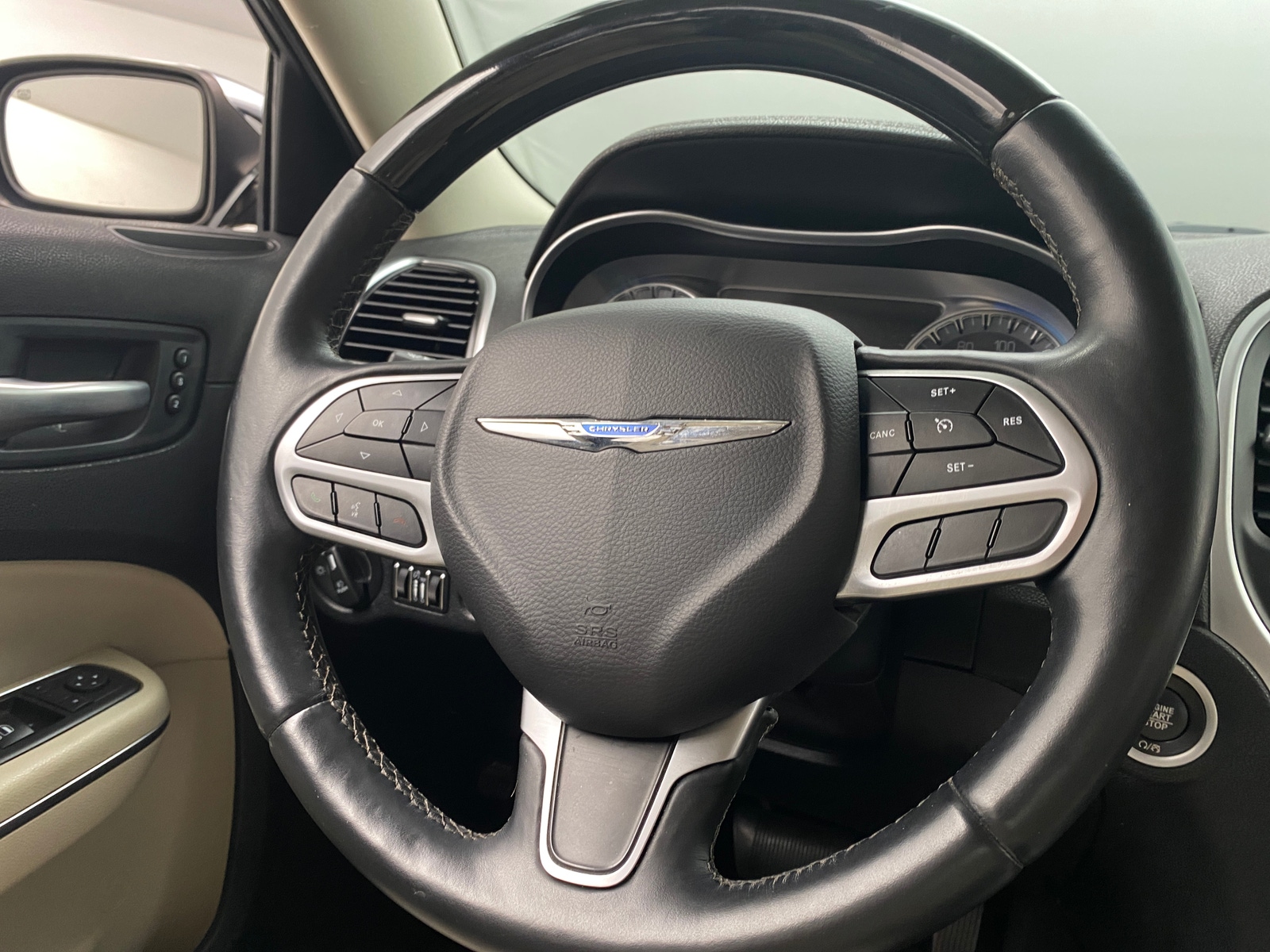 Thumbnail: 2018 Chrysler 300 - 4