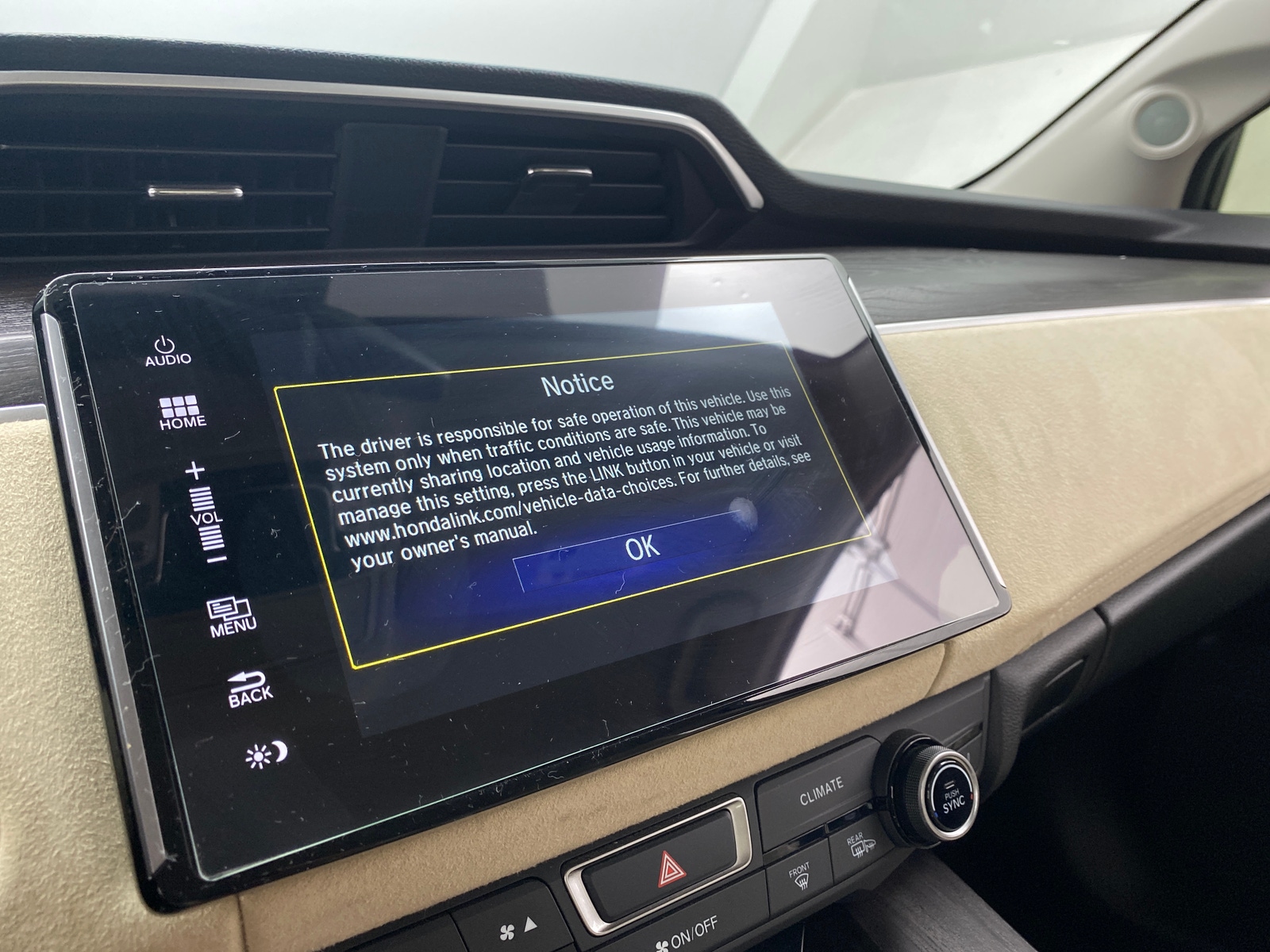 Thumbnail: 2018 Honda Clarity - 3
