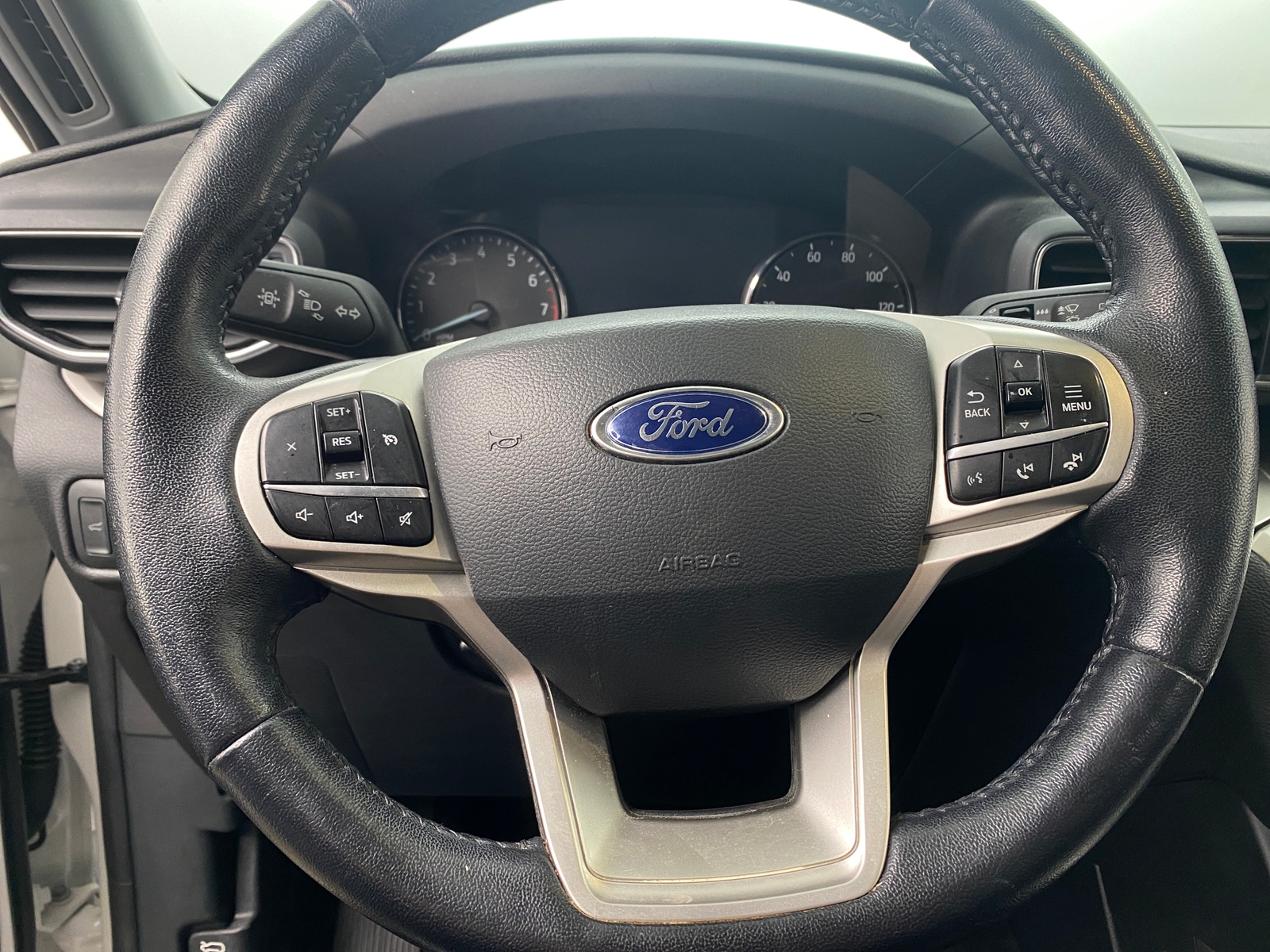 Thumbnail: 2021 Ford Explorer - 5