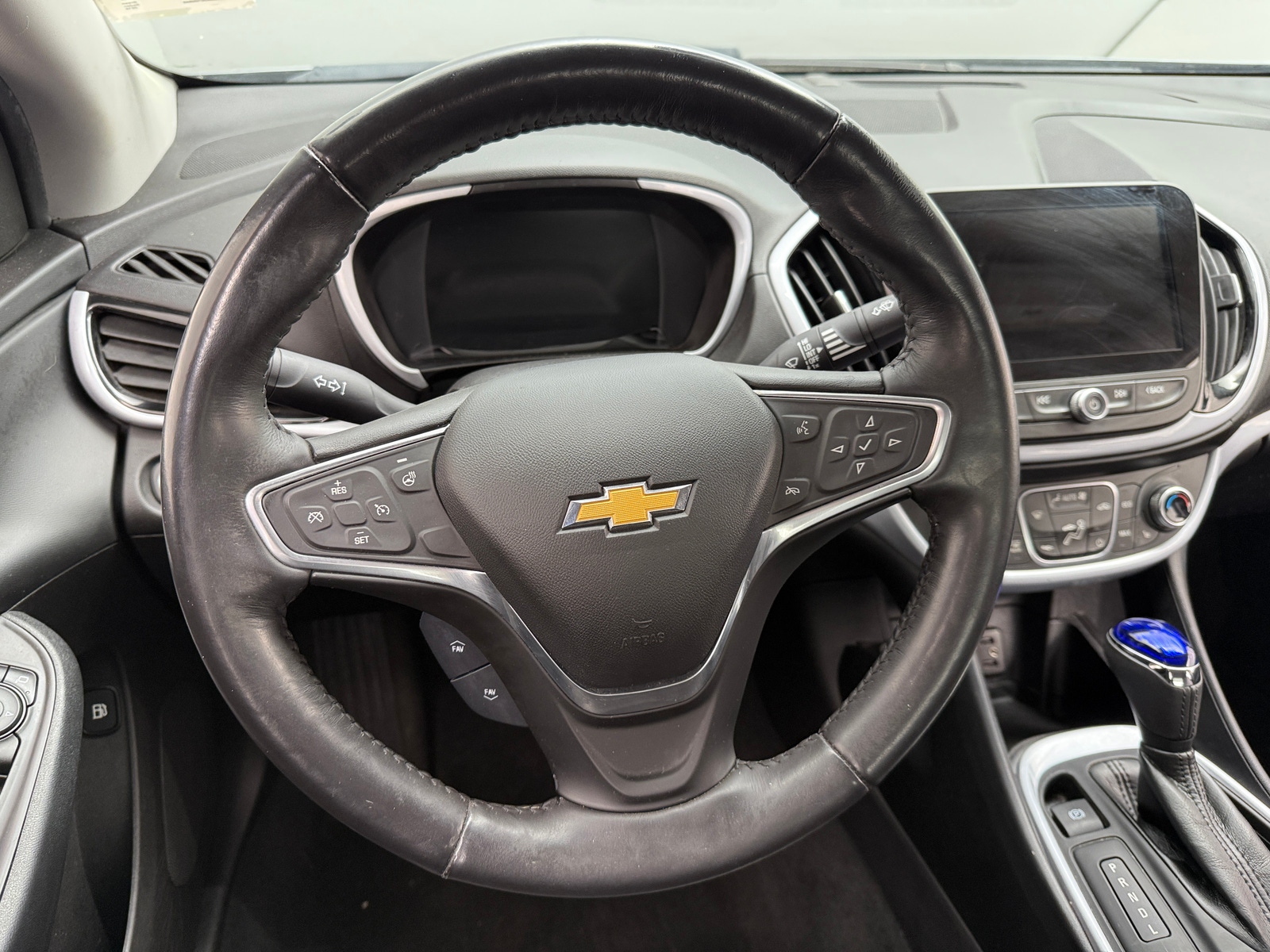 Thumbnail: 2018 Chevrolet Volt - 4