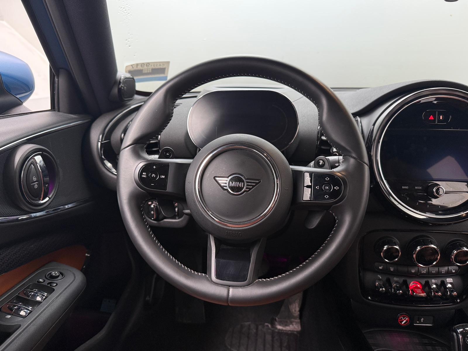 Thumbnail: 2023 MINI Cooper Clubman - 4