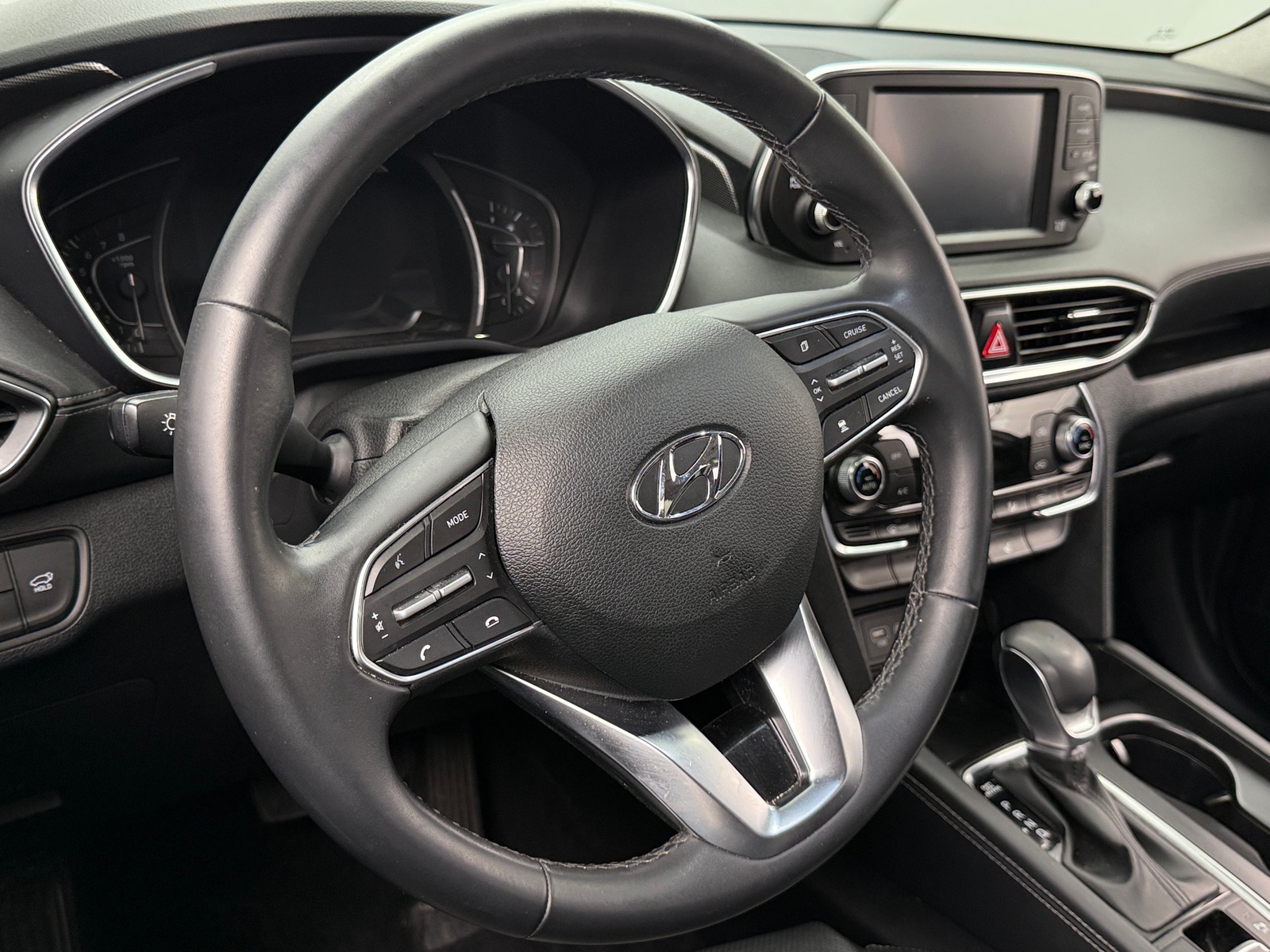 Thumbnail: 2020 Hyundai Santa Fe - 4