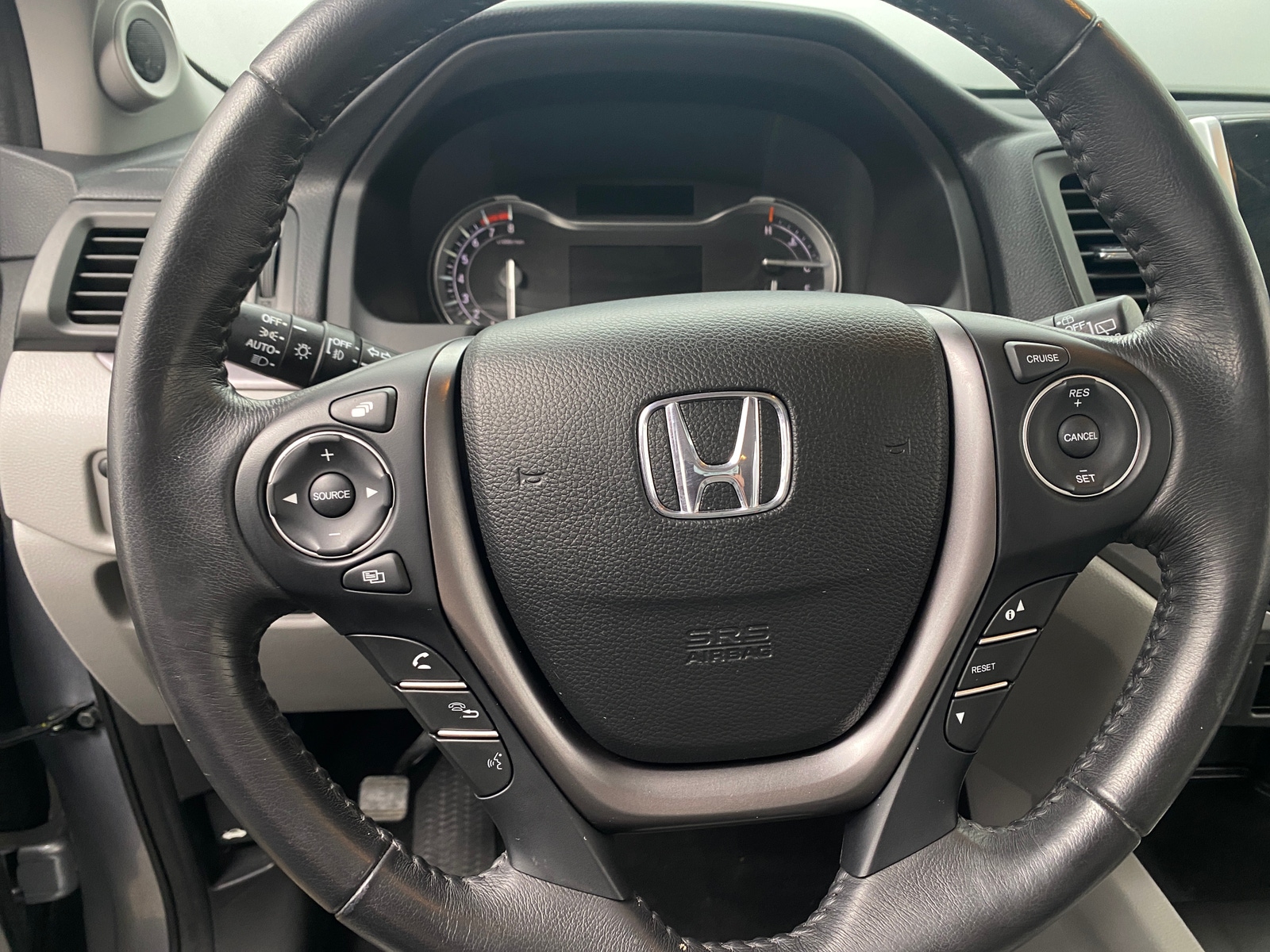Thumbnail: 2018 Honda Pilot - 4