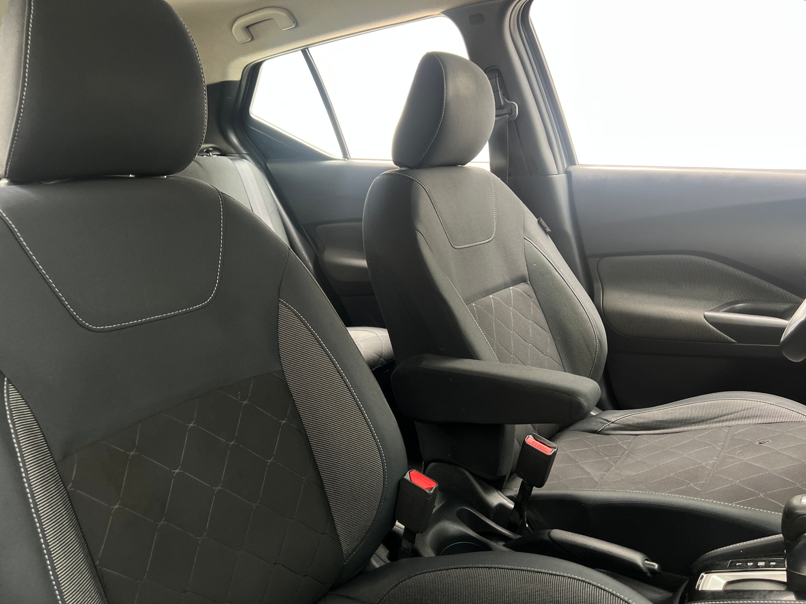 Thumbnail: 2019 Nissan Kicks - 2