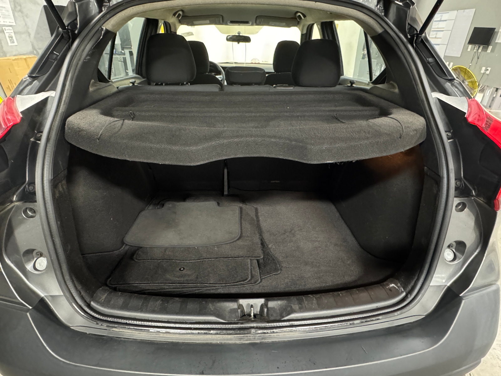 Thumbnail: 2019 Nissan Kicks - 7