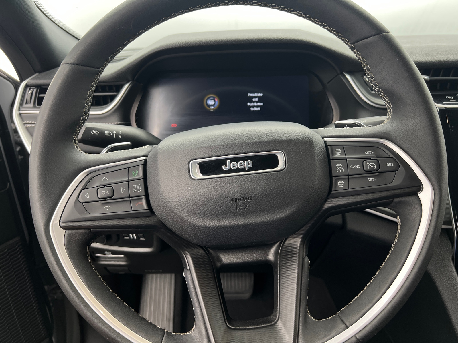 Thumbnail: 2024 Jeep Grand Cherokee L - 4
