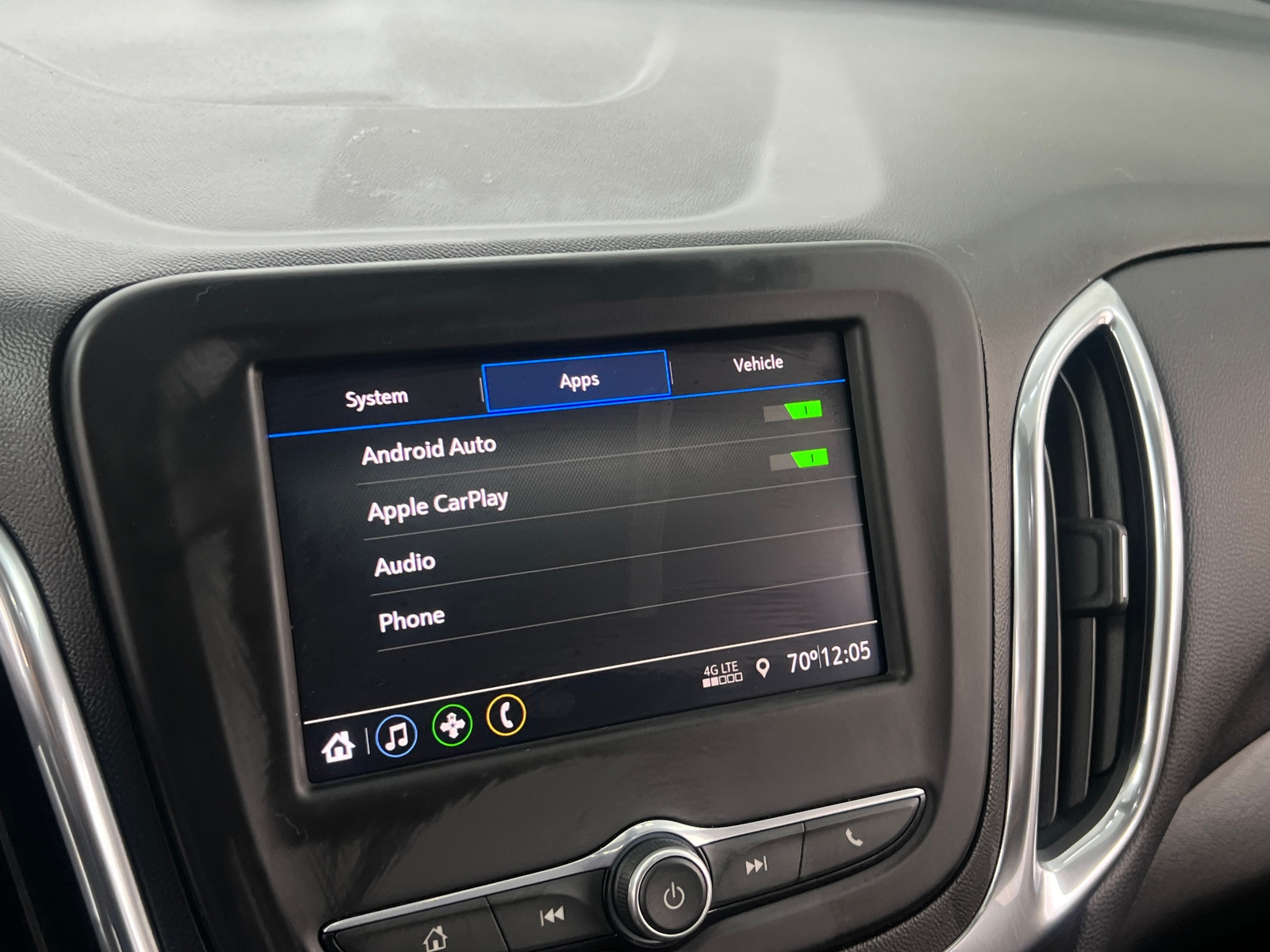 Thumbnail: 2020 Chevrolet Equinox - 4