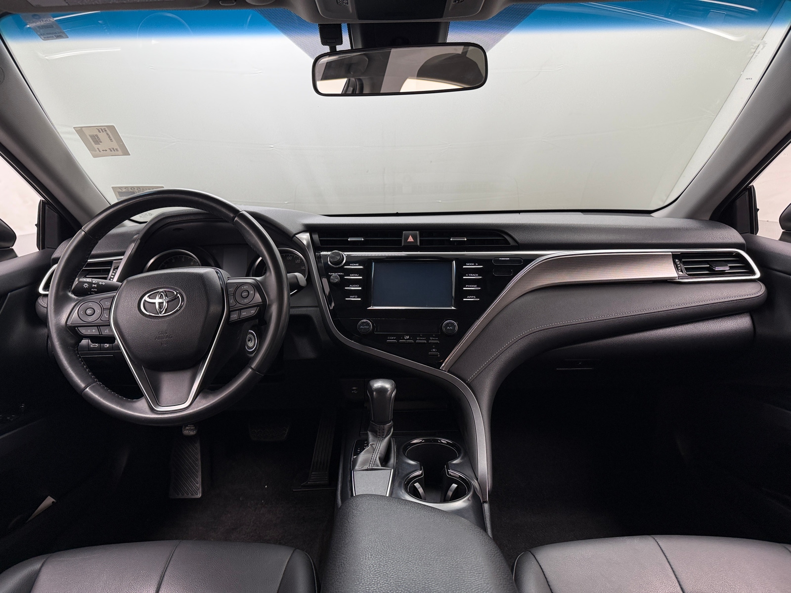Thumbnail: 2018 Toyota Camry - 3