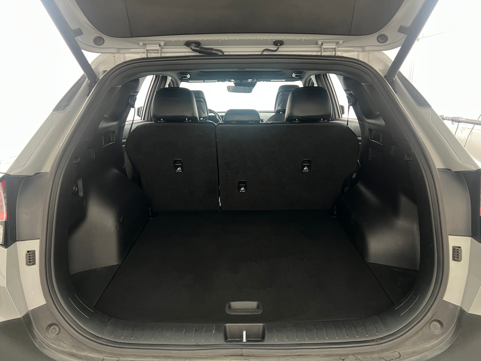 Thumbnail: 2023 Kia Sportage - 6