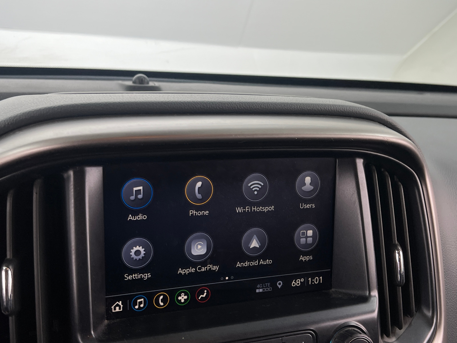 Thumbnail: 2020 Chevrolet Colorado - 3