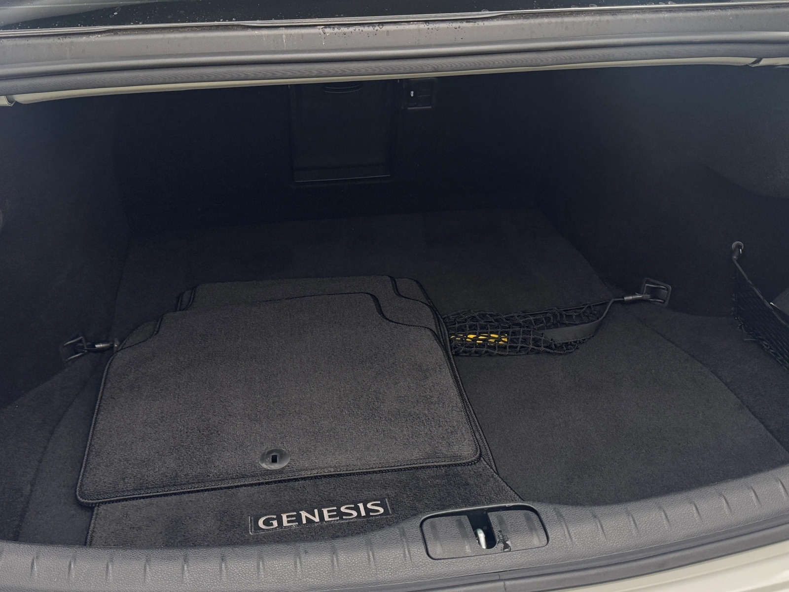 Thumbnail: 2022 Genesis G80 - 6