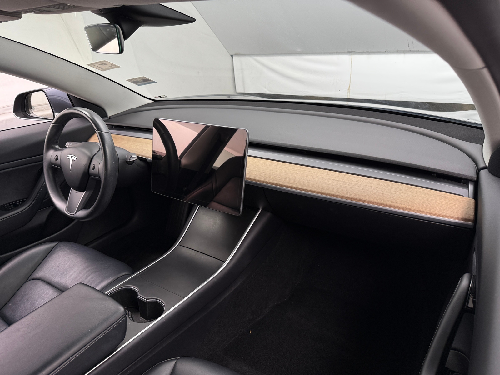 Thumbnail: 2019 Tesla Model 3 - 2
