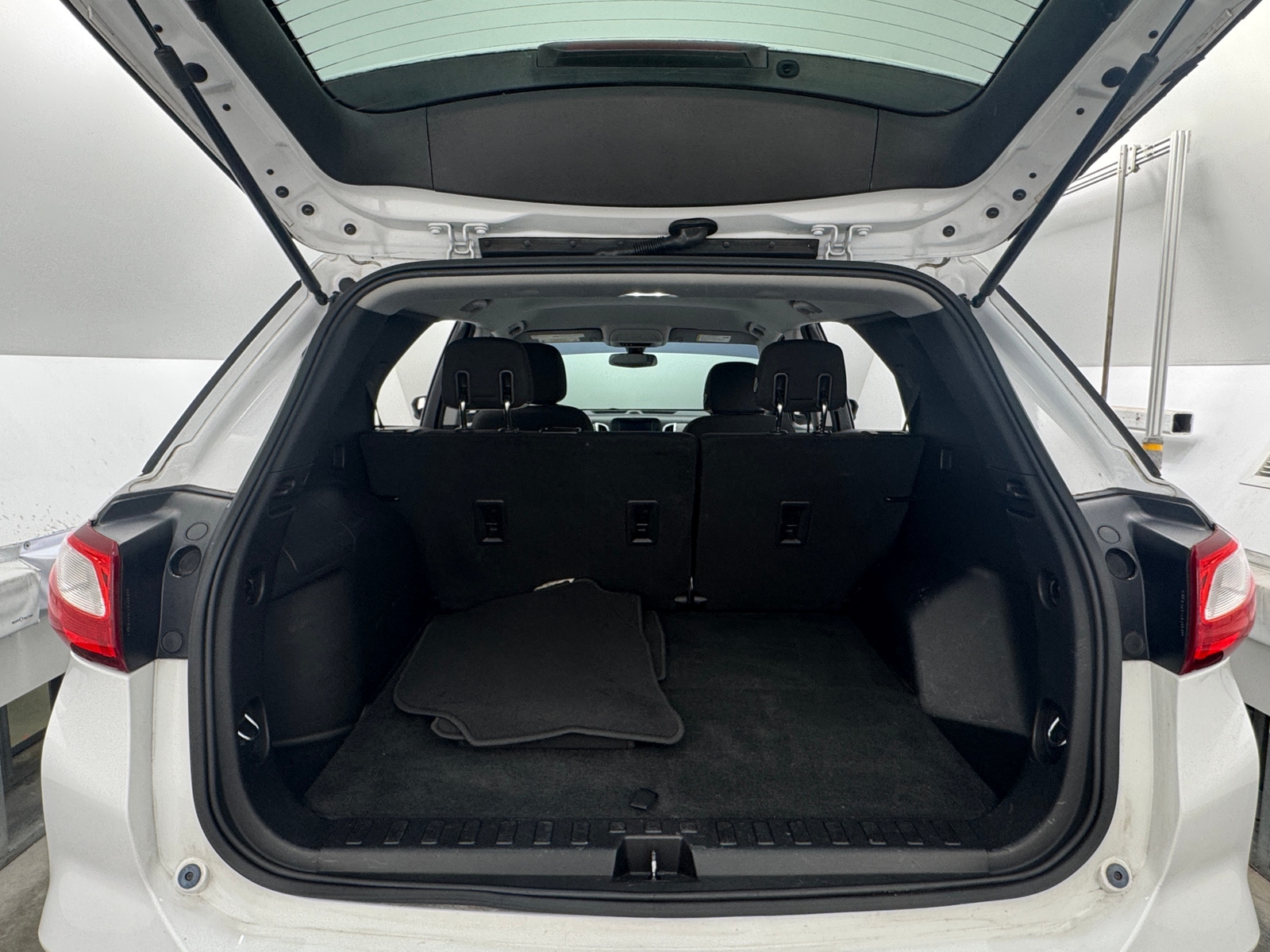 Thumbnail: 2018 Chevrolet Equinox - 7