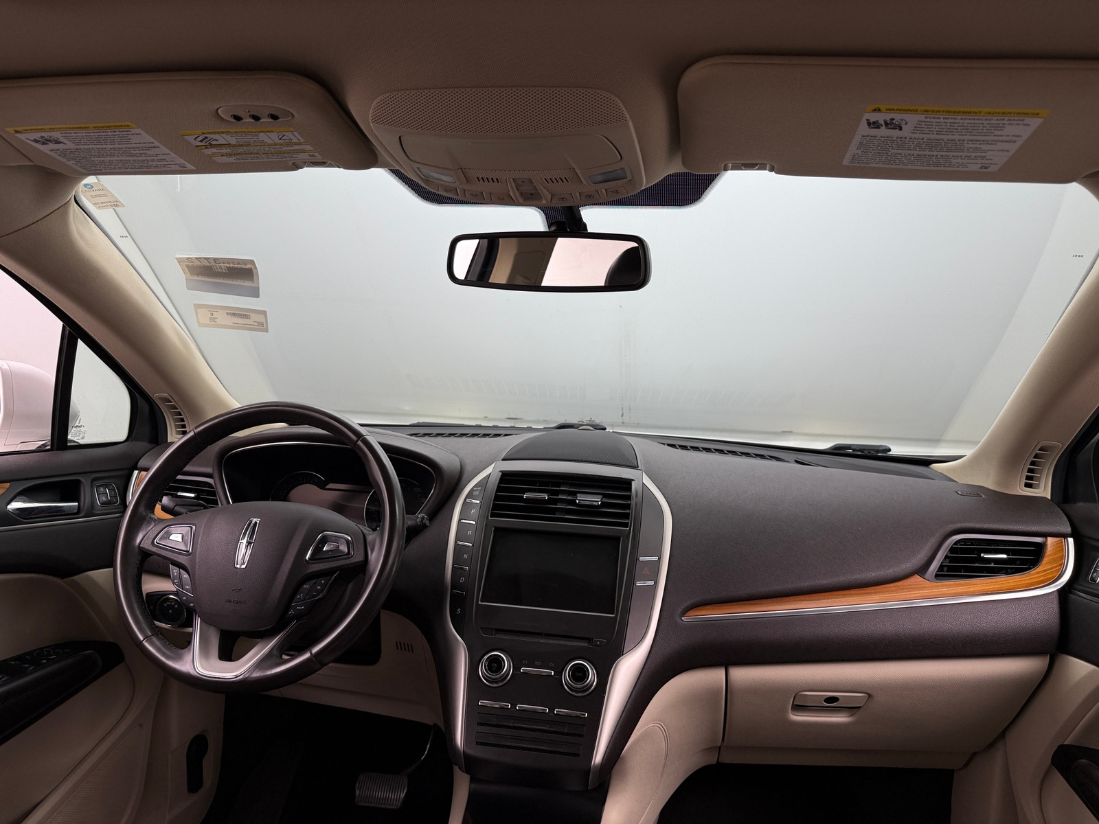 Thumbnail: 2016 Lincoln MKC - 2