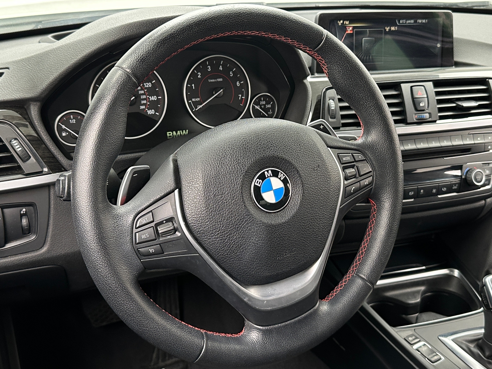 Thumbnail: 2015 BMW 3 Series - 4