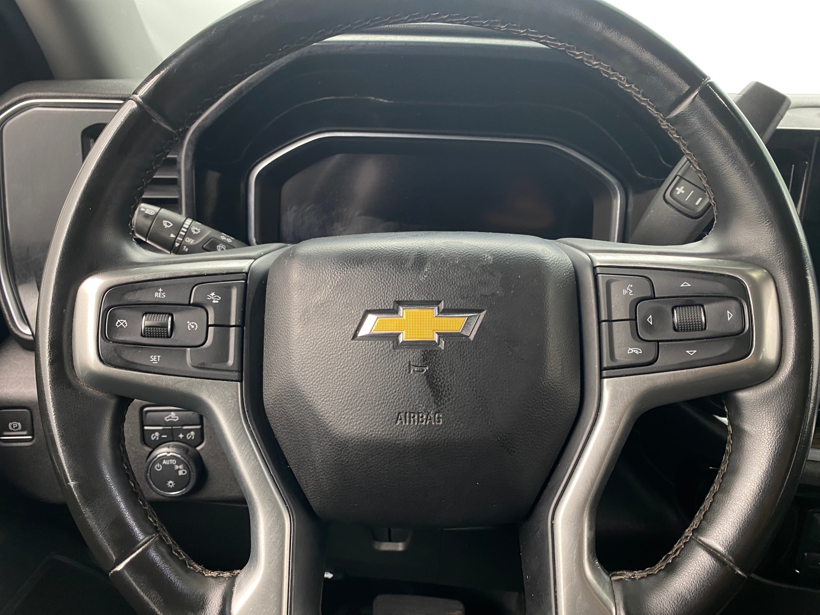 Thumbnail: 2024 Chevrolet Silverado 2500 - 5