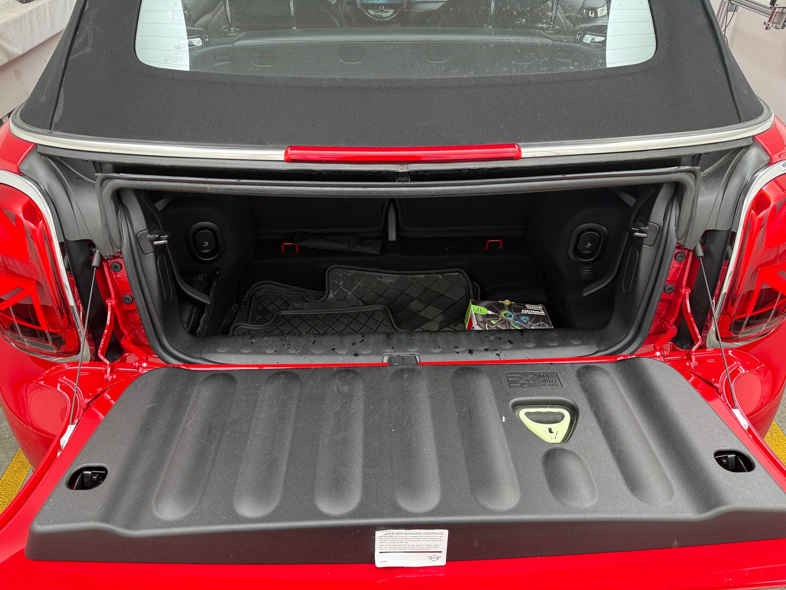 Thumbnail: 2024 MINI Cooper Convertible - 6