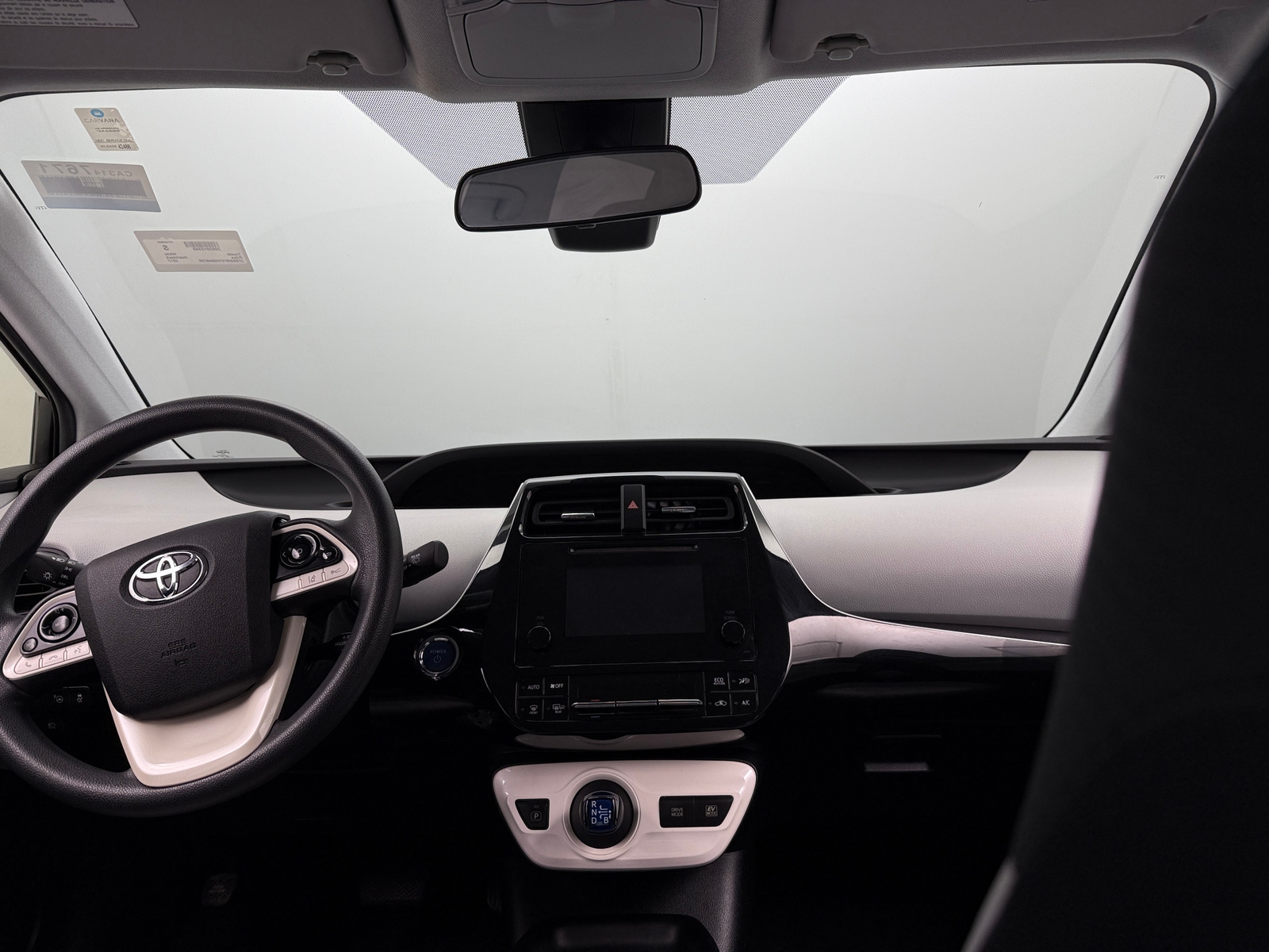 Thumbnail: 2017 Toyota Prius - 3
