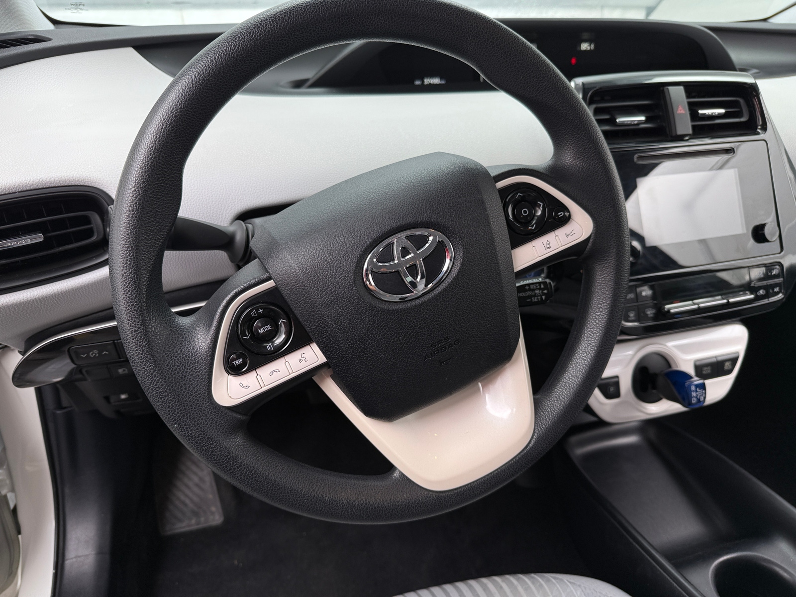 Thumbnail: 2017 Toyota Prius - 5