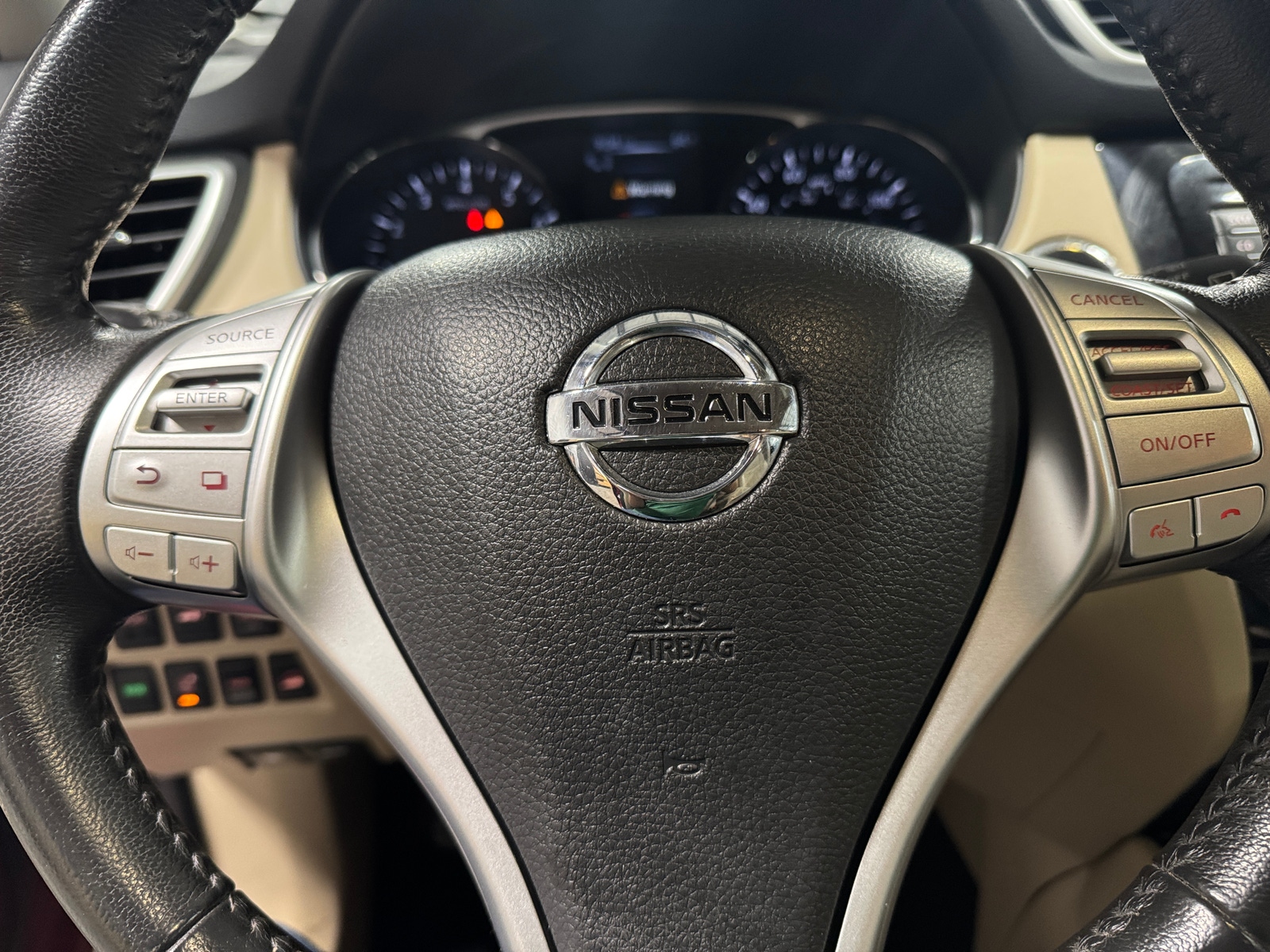 Thumbnail: 2016 Nissan Rogue - 4